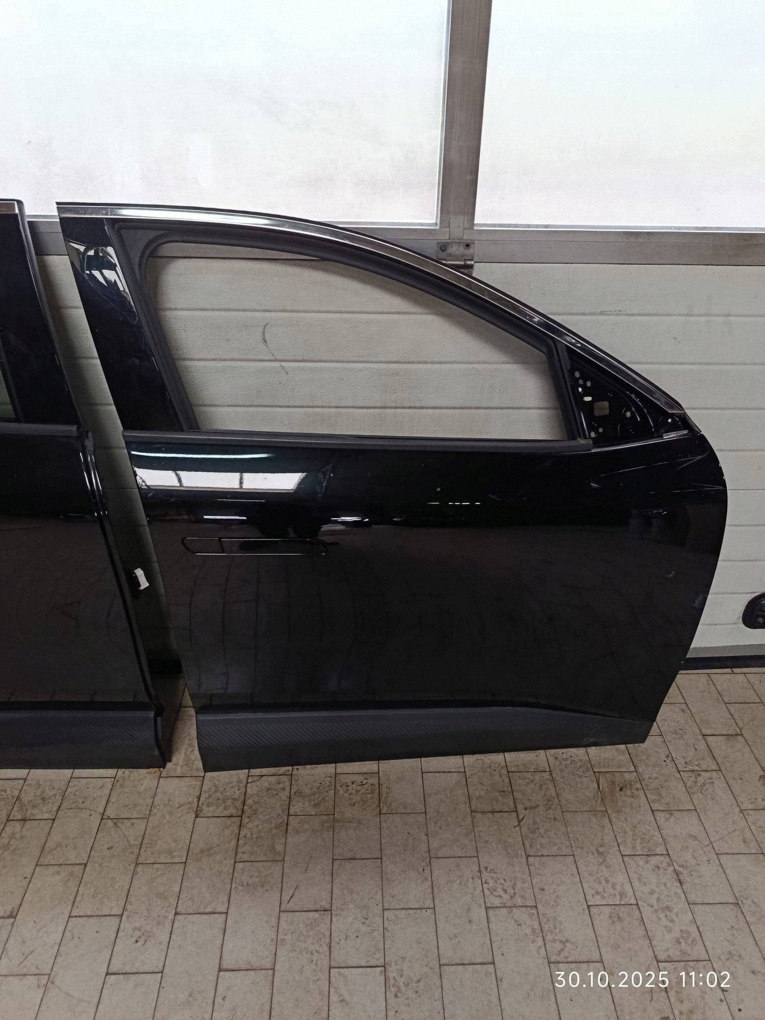 door front front side right Renault Megane V E-Tech BIYNX