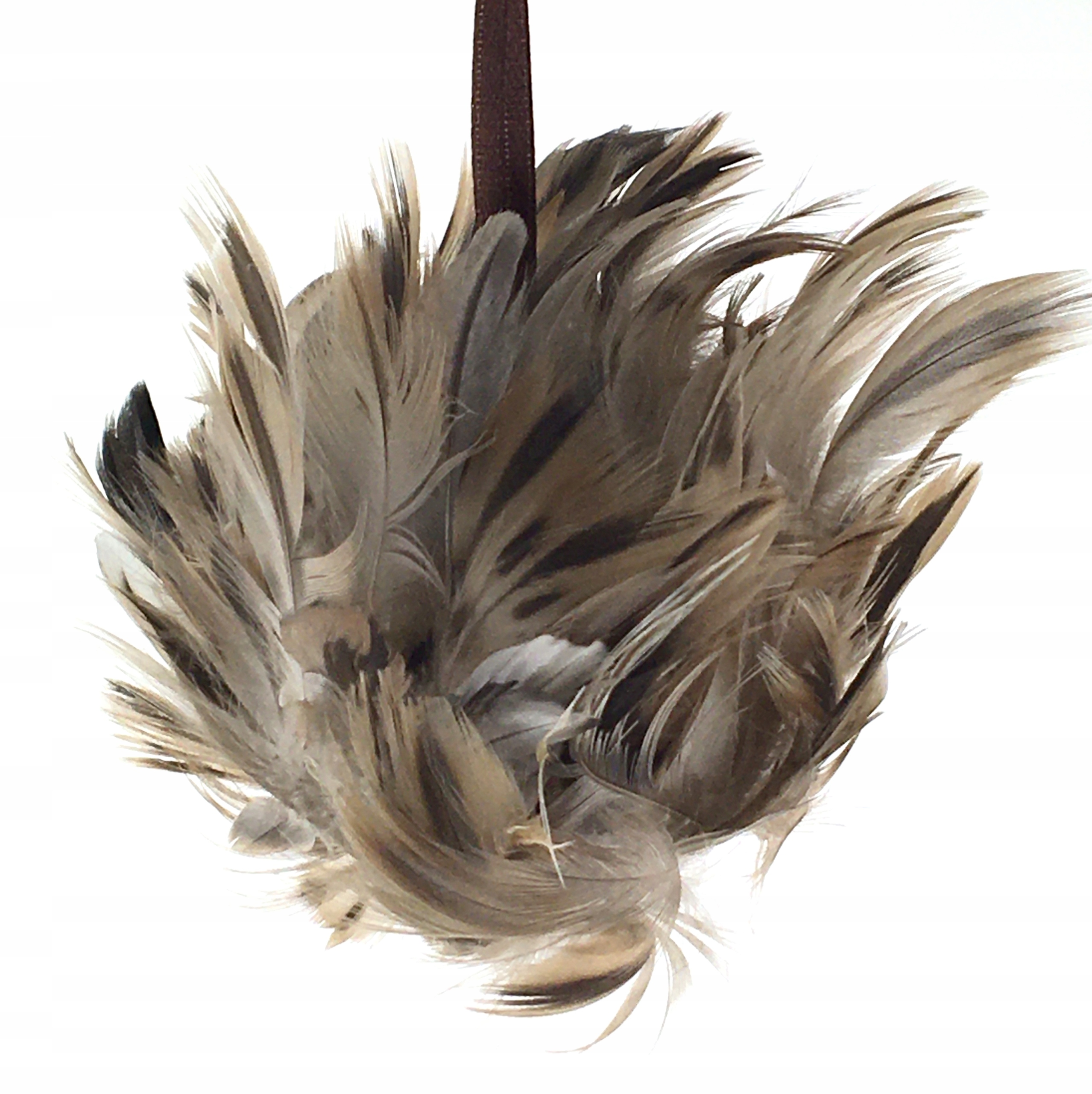 BOMBKA Z PIÓR ZAWIESZKA NA GAŁĄZKI DO STROIKA Marka inna