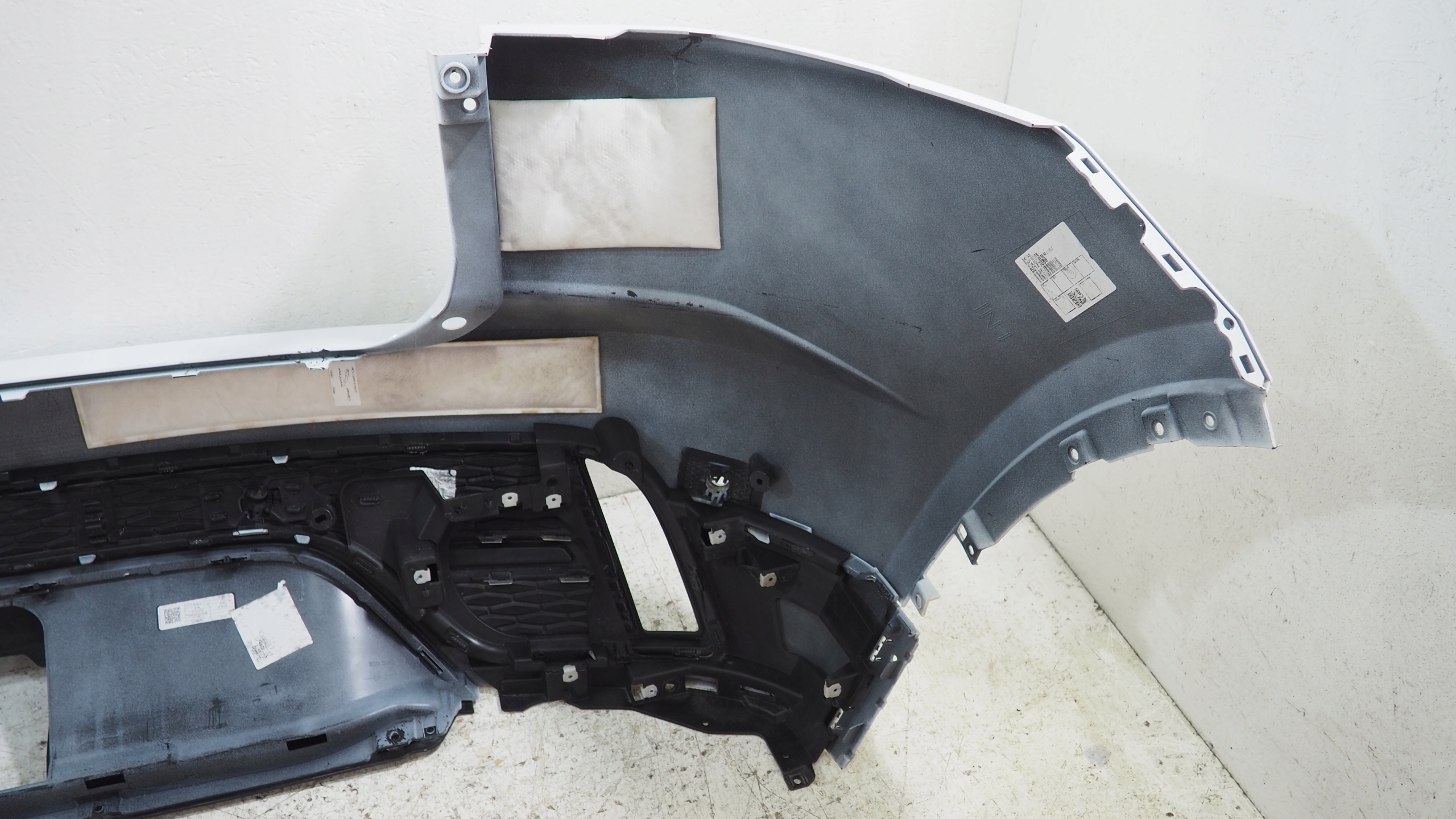 Jaguar E Pace lift bumper rear part rear J9C3-17D781-A