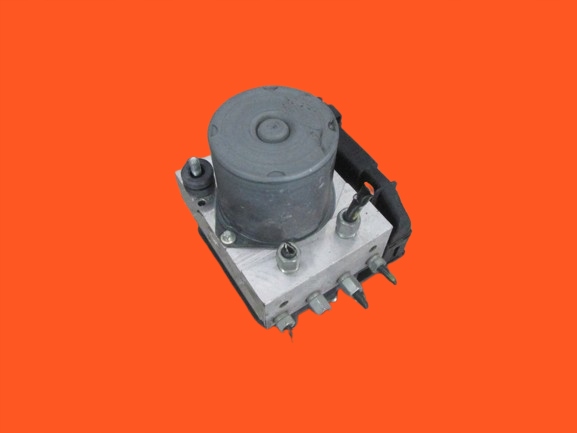 INFINITI QX70 3.0d 2011 насос ABS