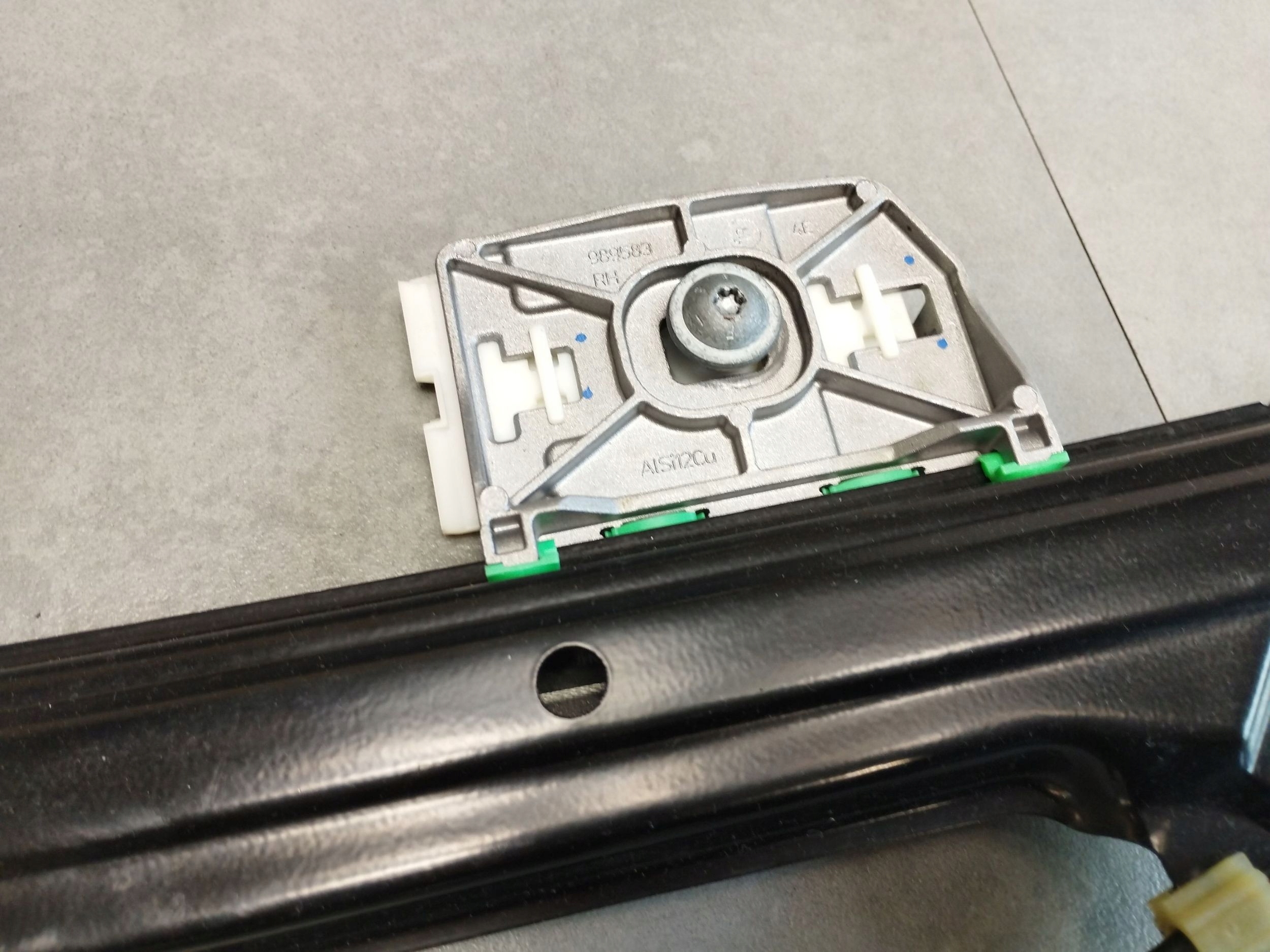 Audi A5 Sportback 8TA mechanism windows right front 8T8837462B