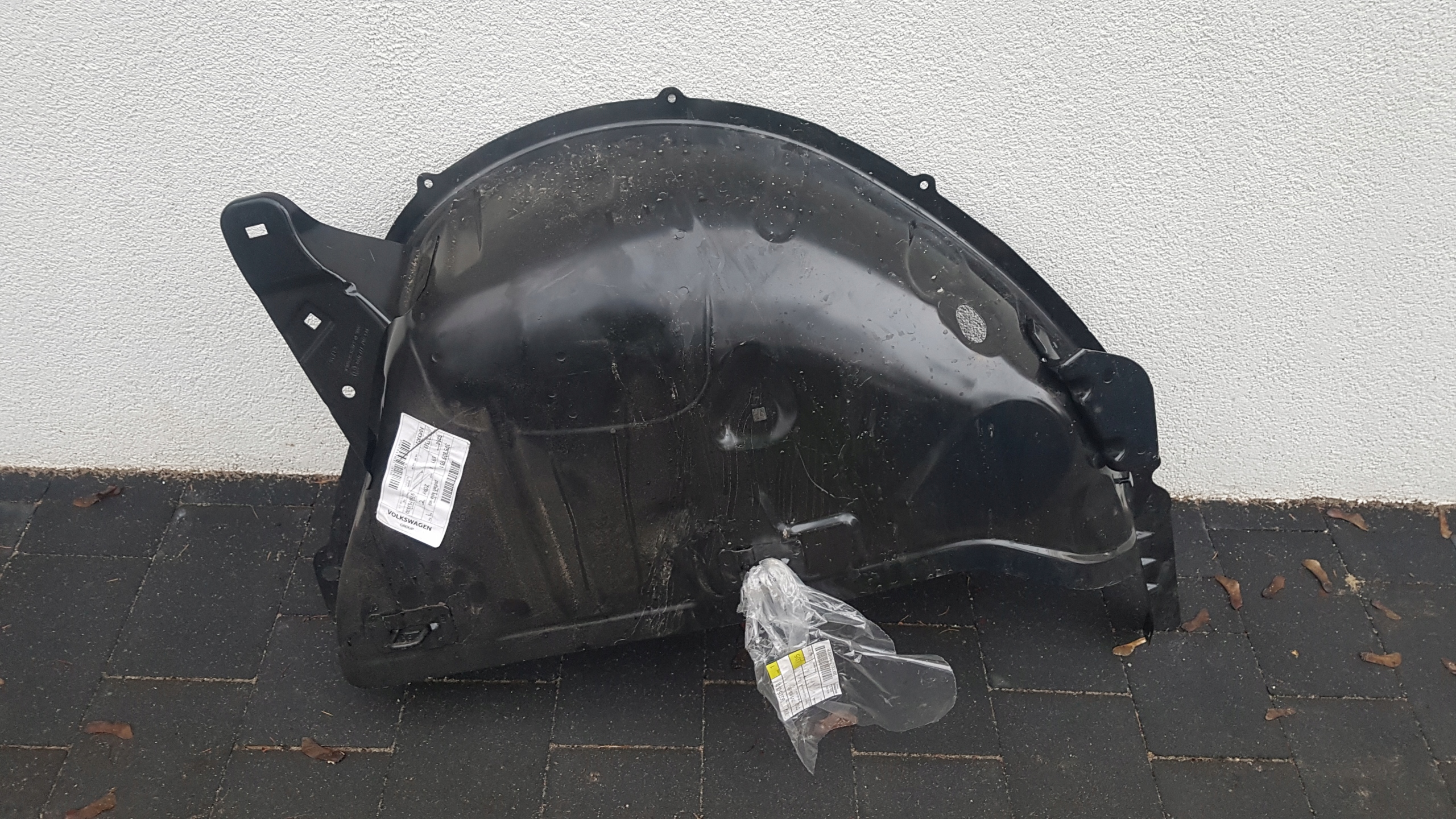 NADKOLE WEWNĘTRZNE SKODA SUPERB III 3V5809851