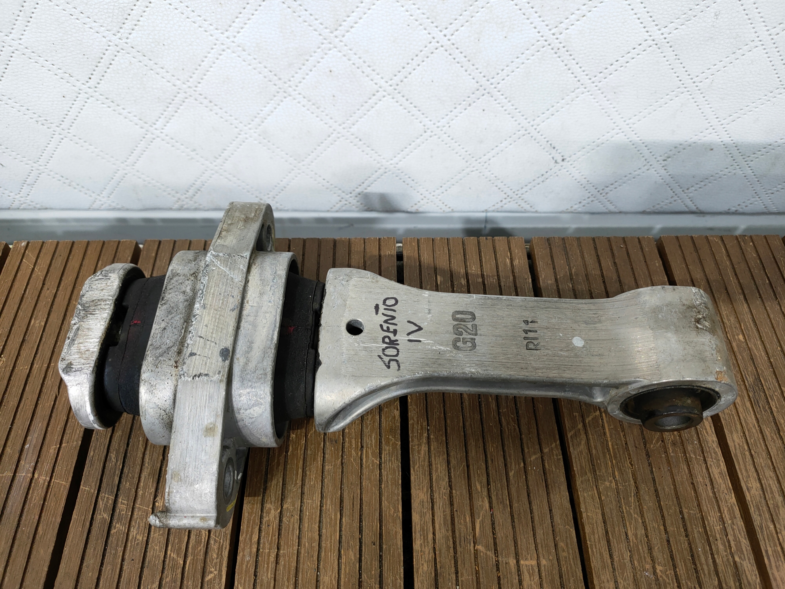 KIA SORENTO IV 20-24 1.6 T-GDI holder engine mount OE