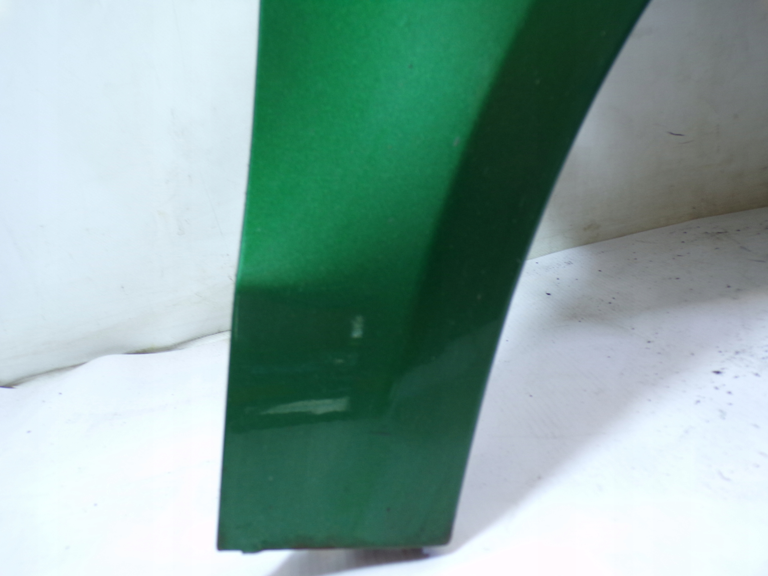 fender right front VOLKSWAGEN POLO 9N colour LA6S