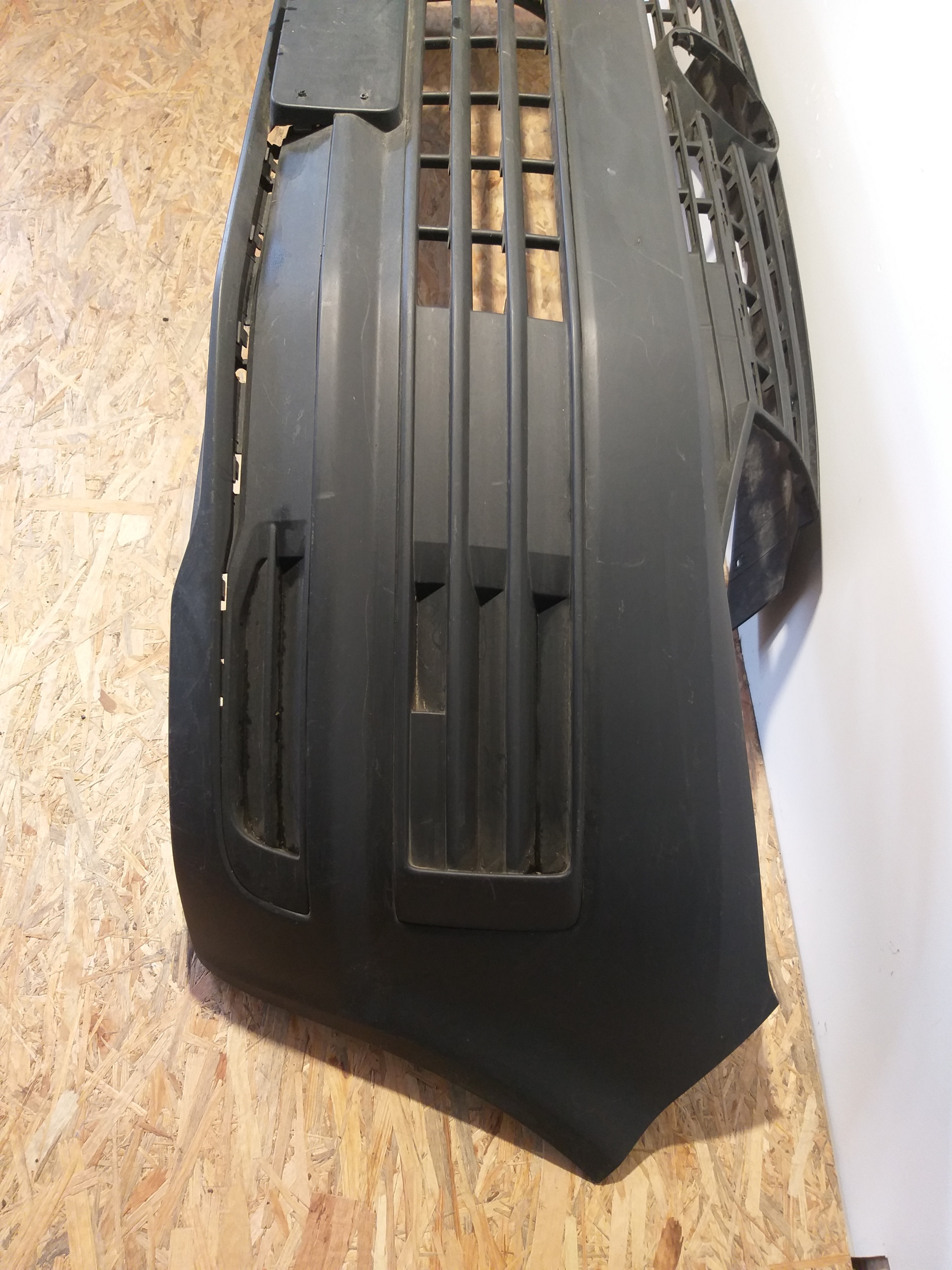 bumper front Volkswagen Transporter T6 7E0807221D