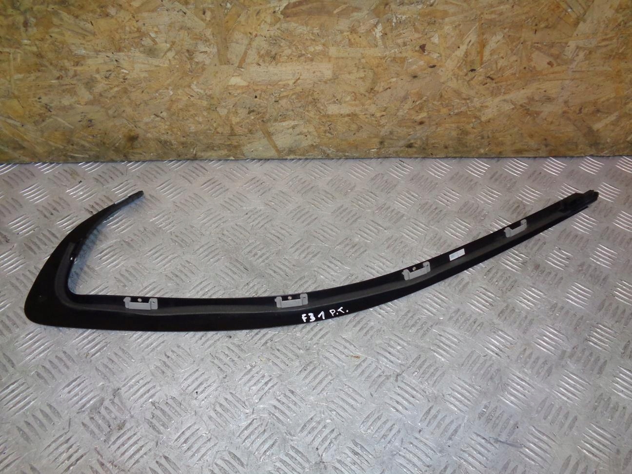 LISTWA KAROSERYJNA PRAWA SHADOW LINE BMW 3 F31 LCI Typ samochodu Samochody osobowe