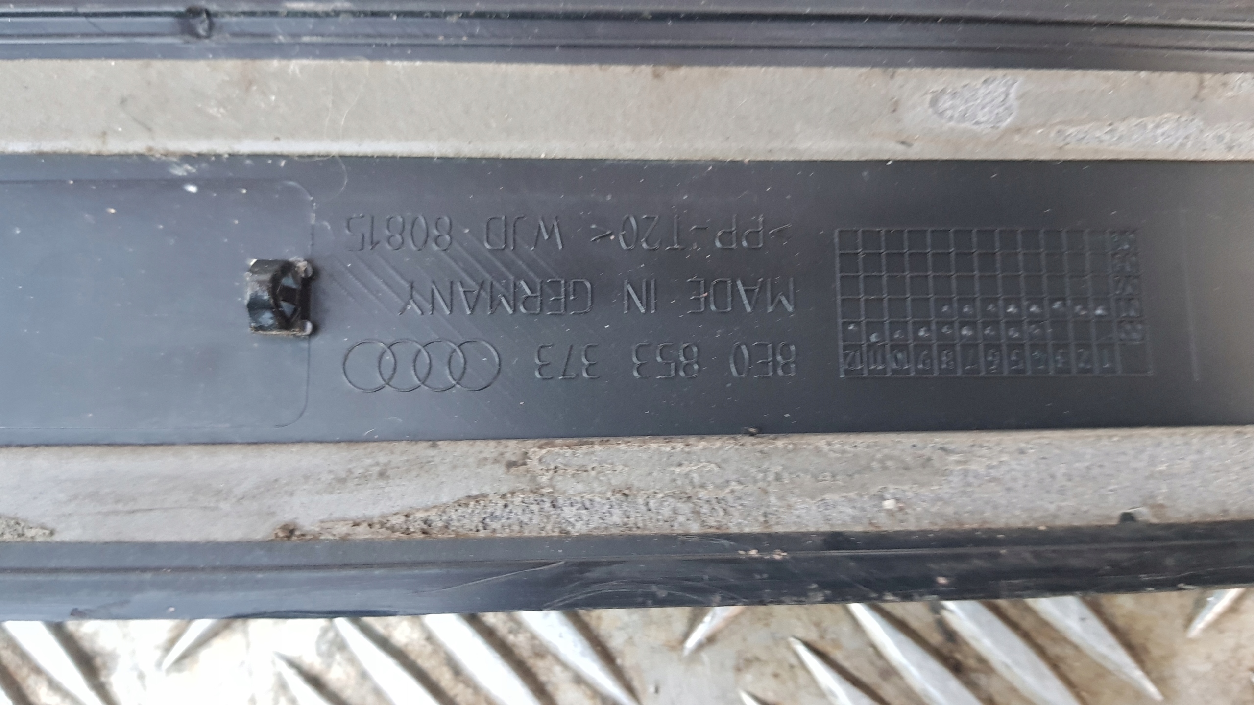 AUDI A4 B6 moulding threshold cover of the threshold front 8E0853373