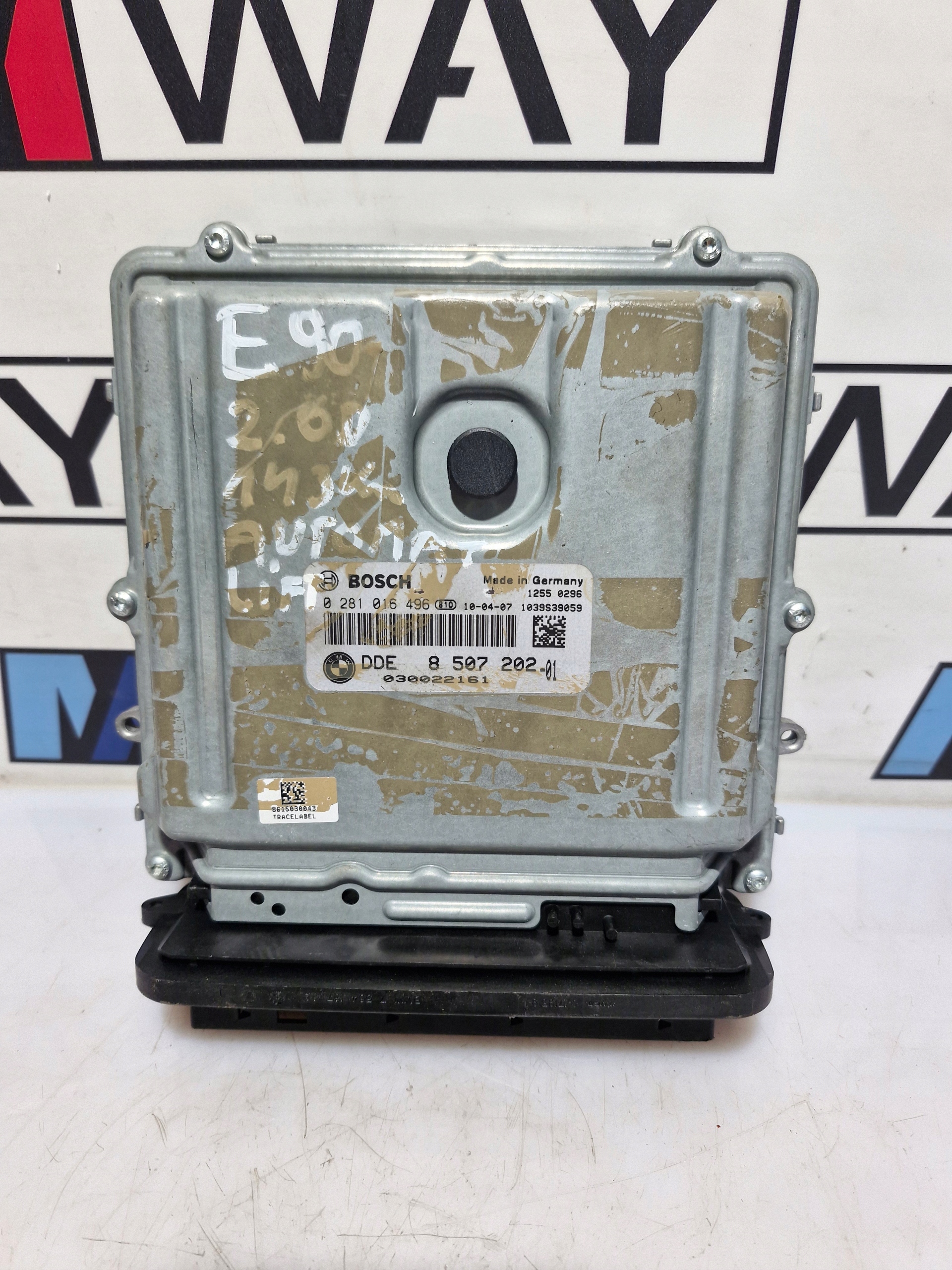 BMW E90 E91 module control unit computer of the engine DDE 8507202