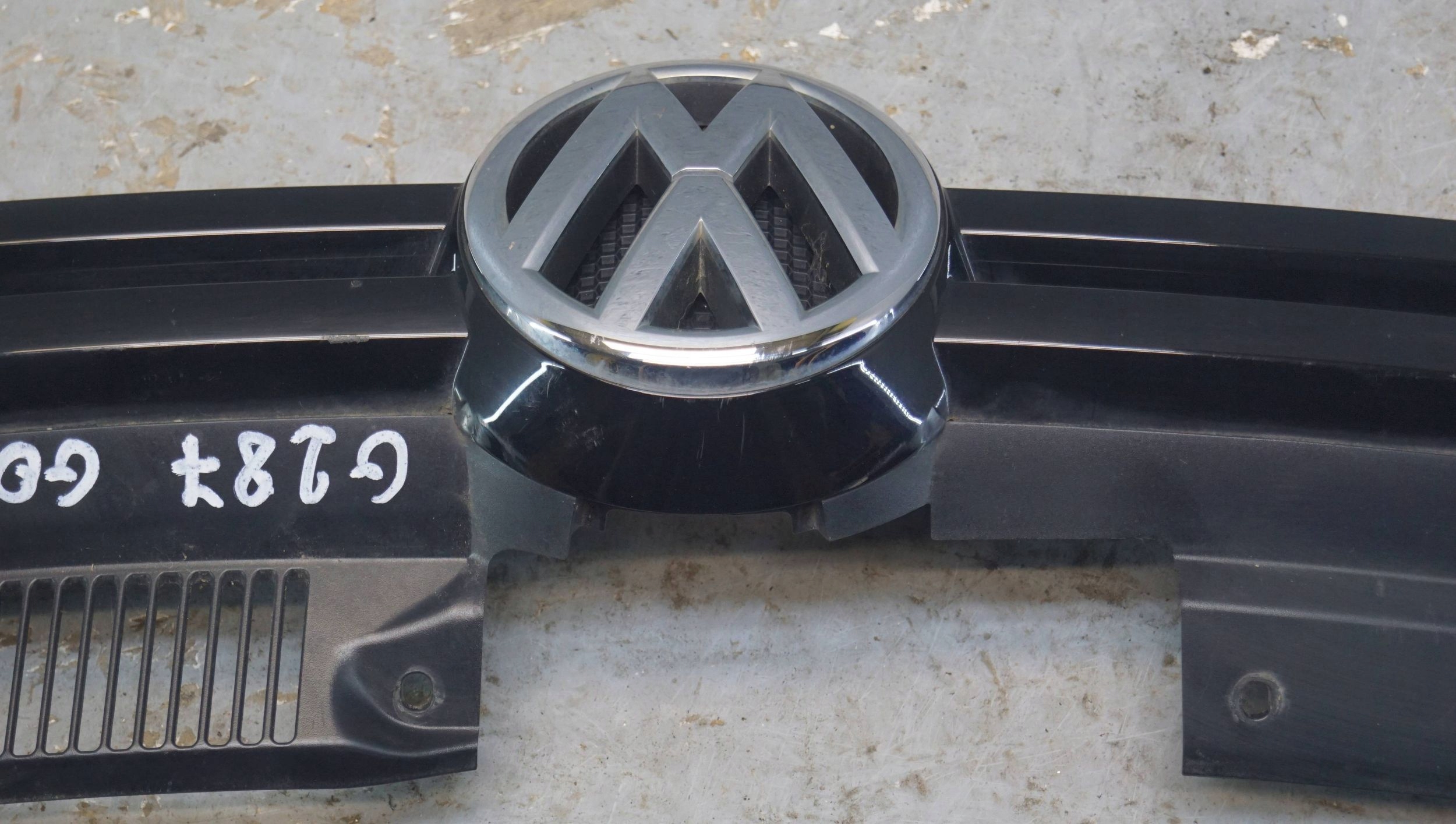 VW Golf V Kühlergrill FRONTGRILL Kühlergitter 5K0853651AF - Thumbnail 9
