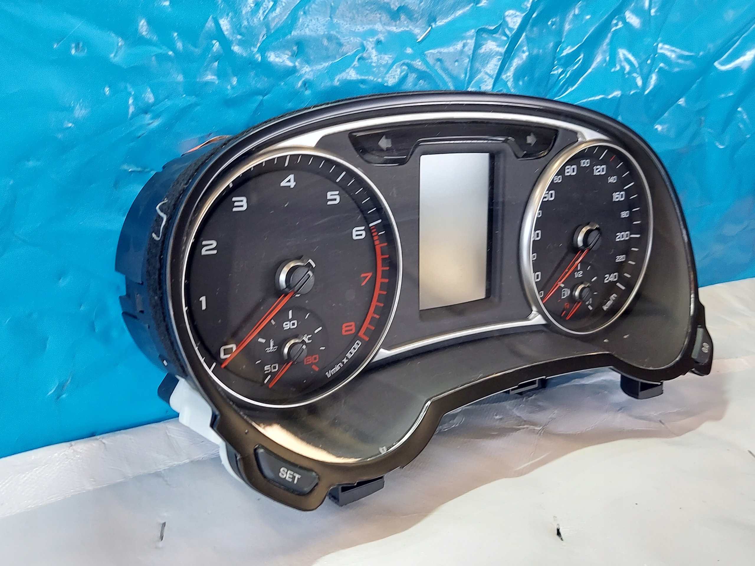 dials clock AUDI A1 1.2 TSI 8X 2013r 8X0920930G