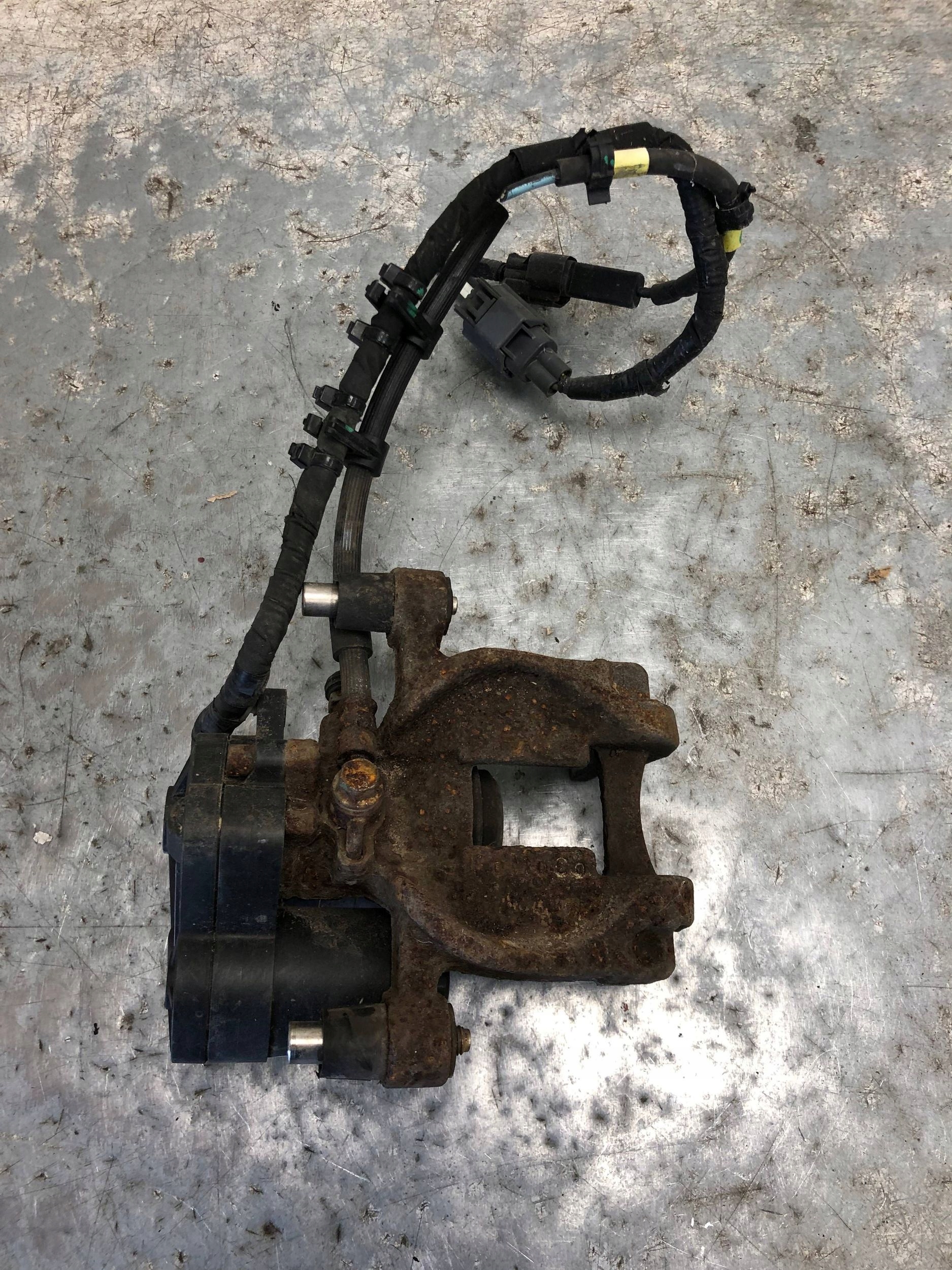caliper brake right rear part FORD S-MAX MK2 DG9C-2D250-H