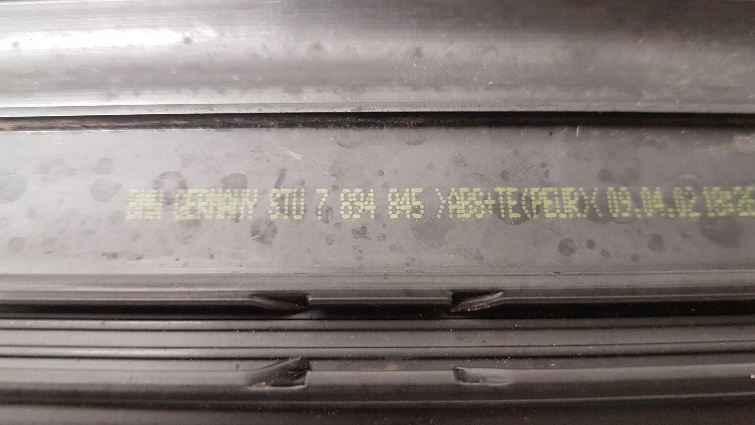 kryt PRAHU levá BMW 3 E46 m-packet 7894845