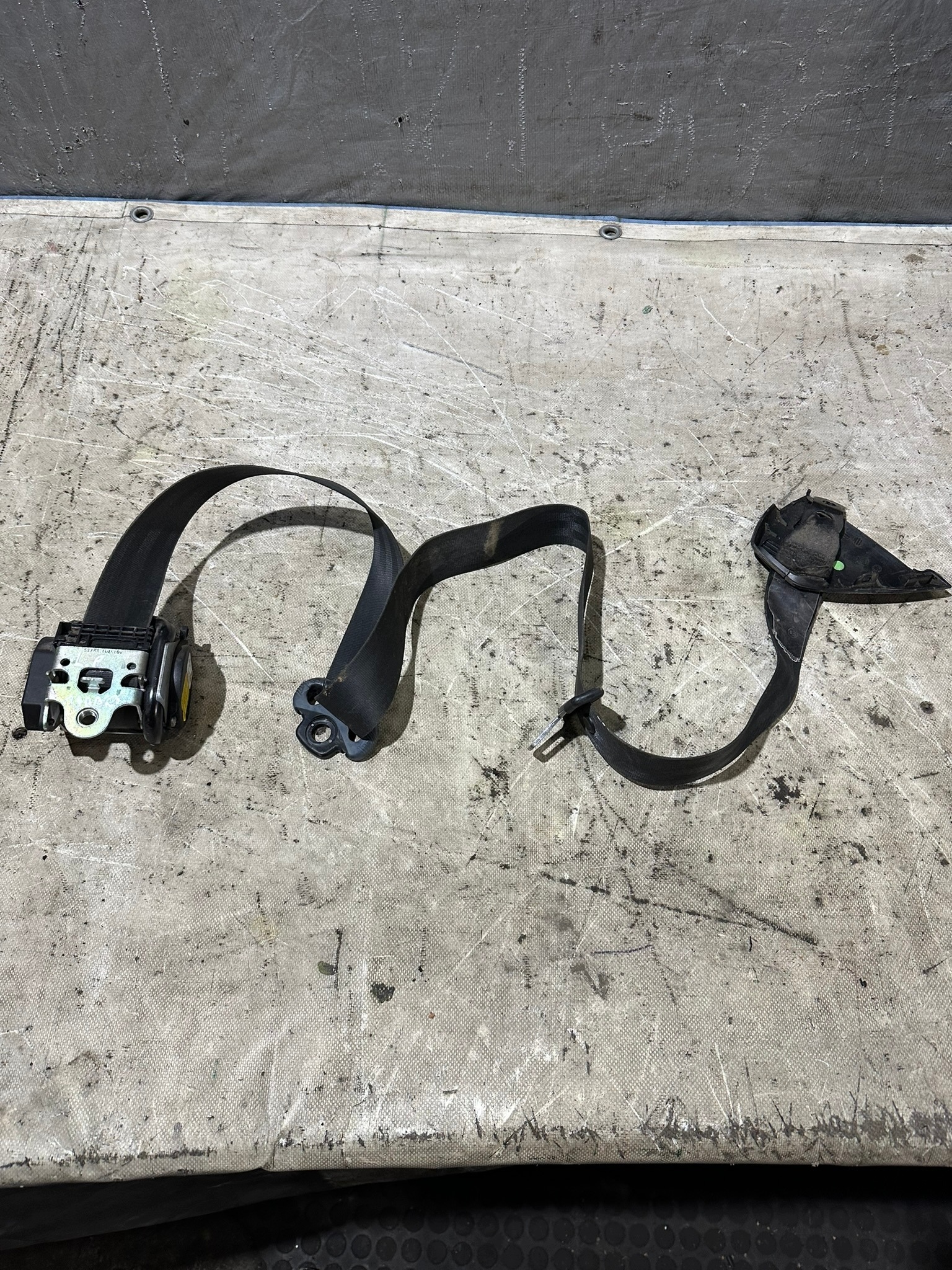seat belt left front FIAT DOBLO II 735493050