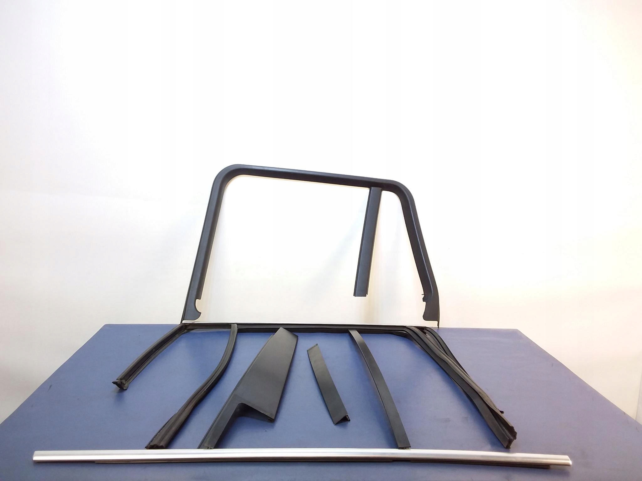 BMW X3 F25 молдинги рамы двери в сборе задний правый