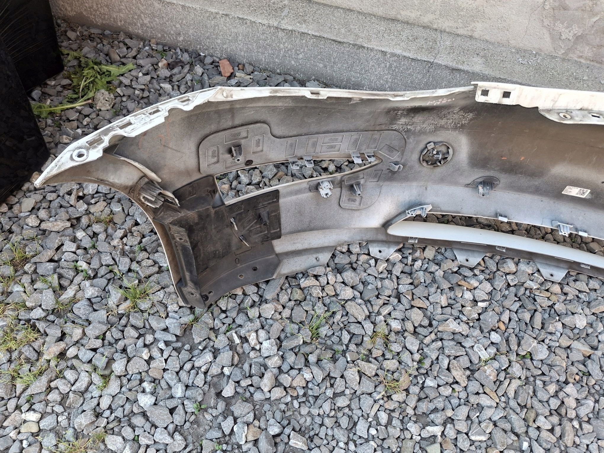Frontstoßstange TESLA MODEL 3 2017R-> unter PDC