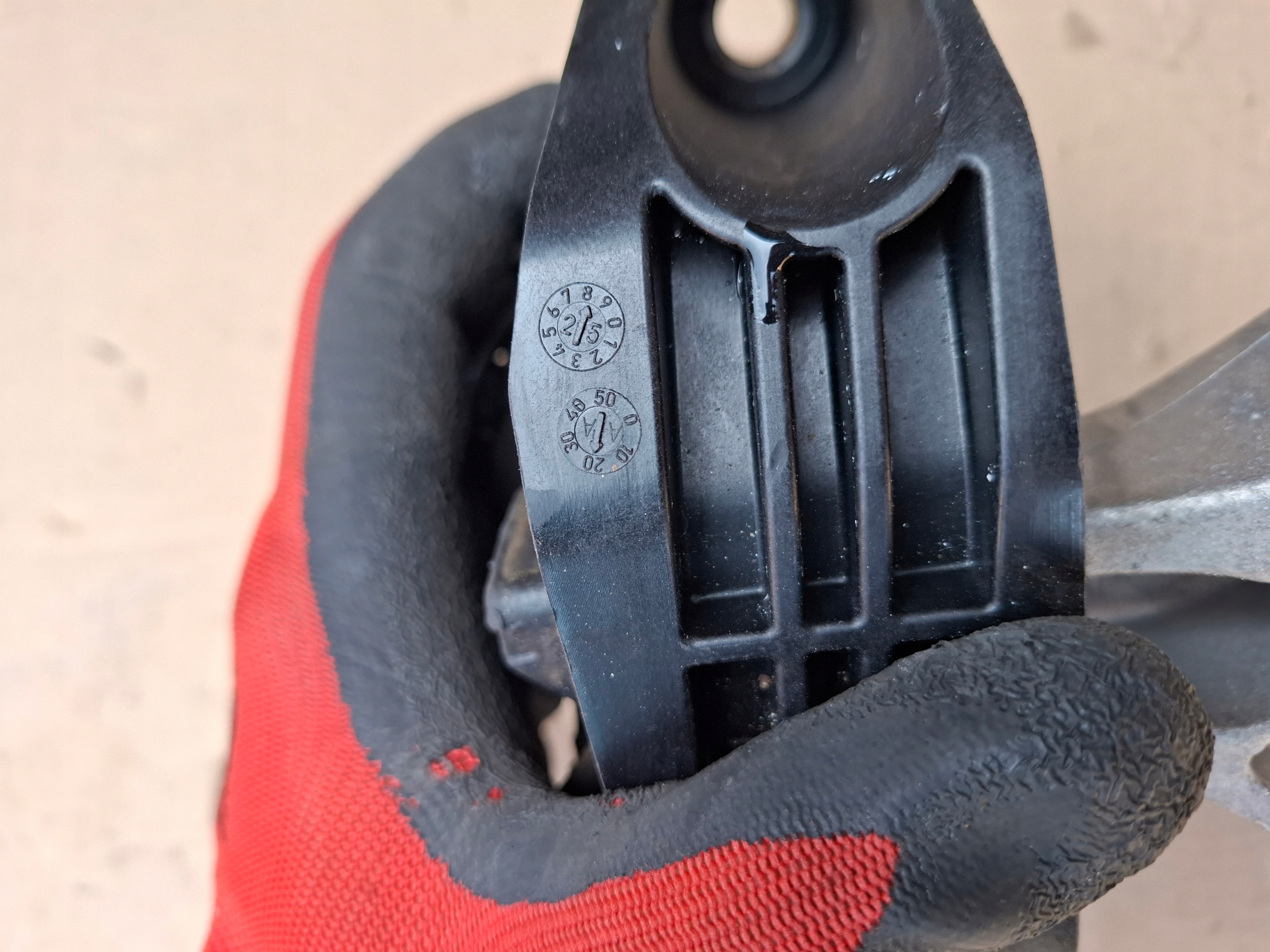 OPEL MOKKA II B 1.2 THP airbag/ engine mount 243444