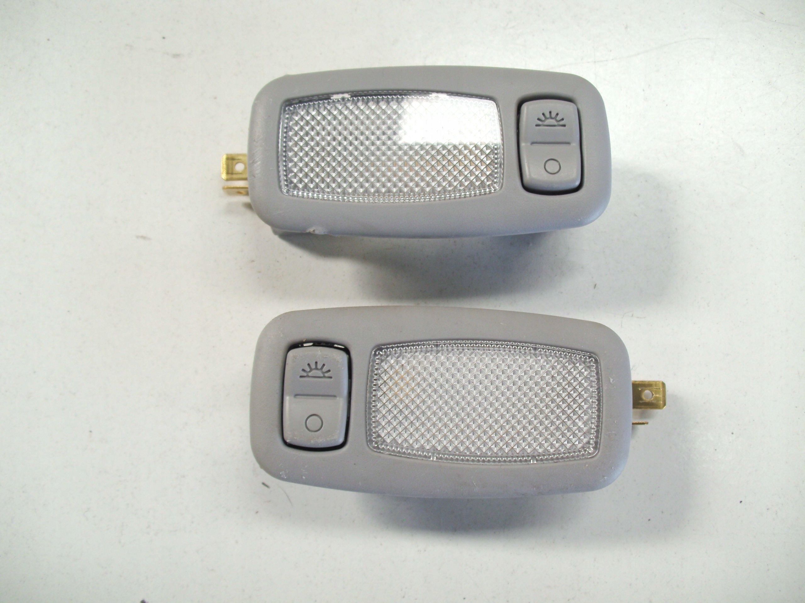 LAMPKA OŚWIETLENIE KABINY HYUNDAI TUCSON III LIFT