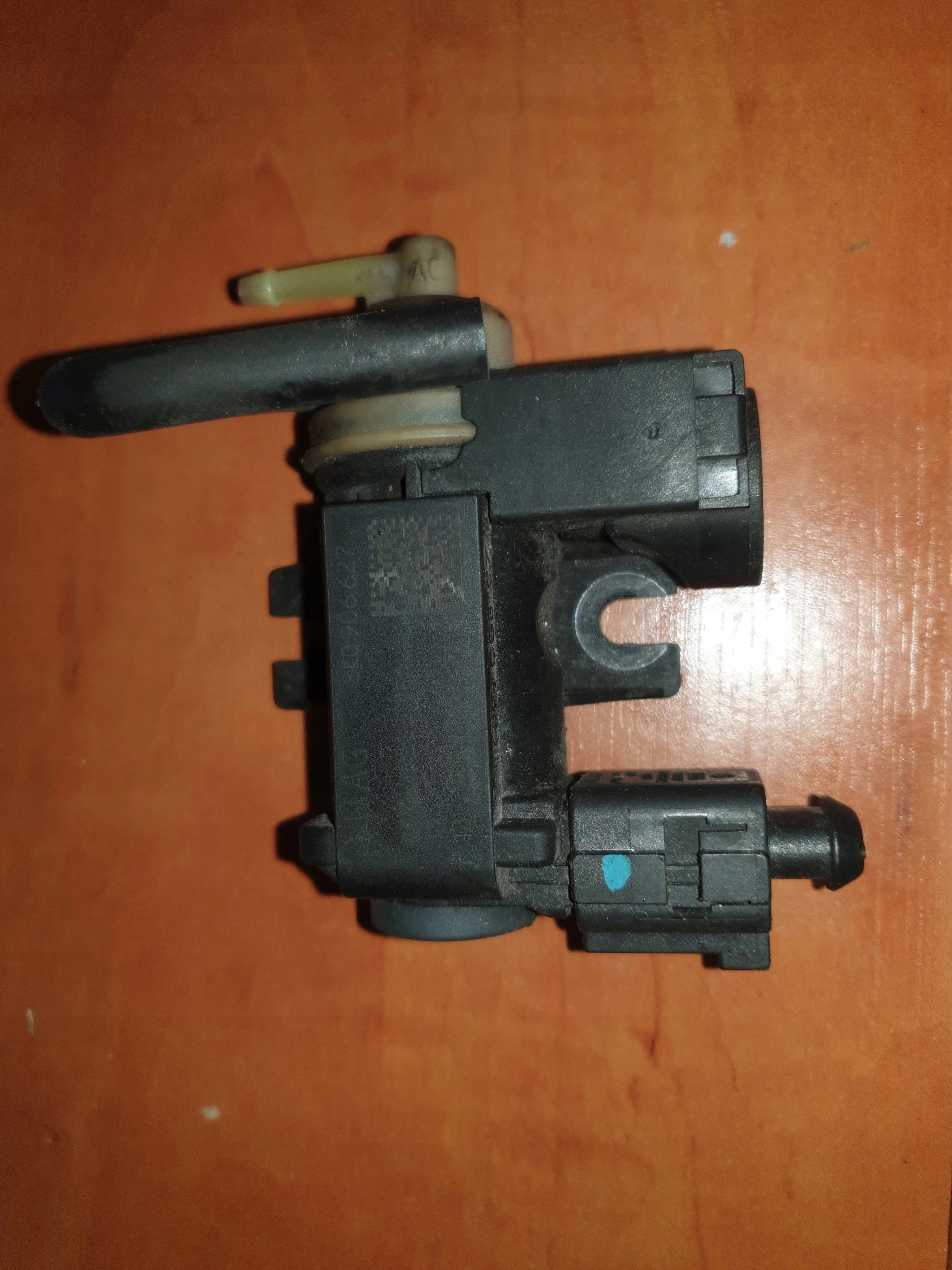 AUDI SEAT SKODA VW 2.0 TDI Sensor TURBO 8K0906627