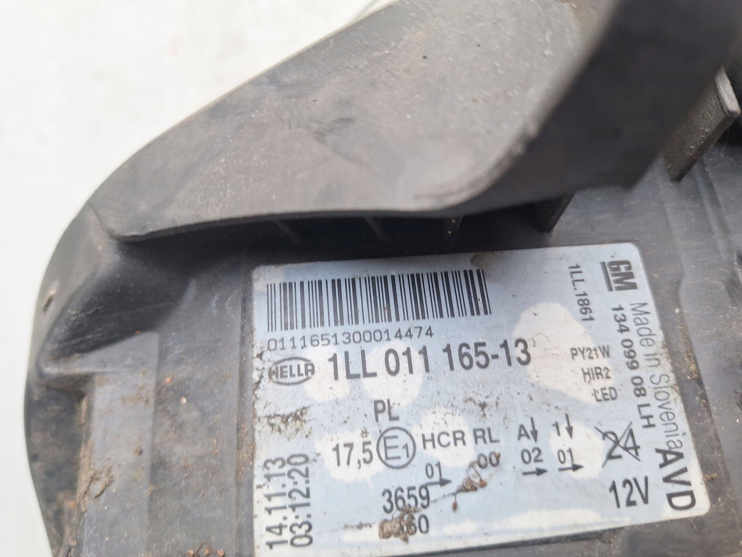 OPEL INSIGNIA A LIFT 13-17 light left + LED UK-ANGLIK