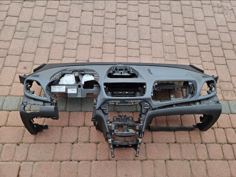 dashboard console cockpit support wystrzelona Opel MOKKA MOKKA X