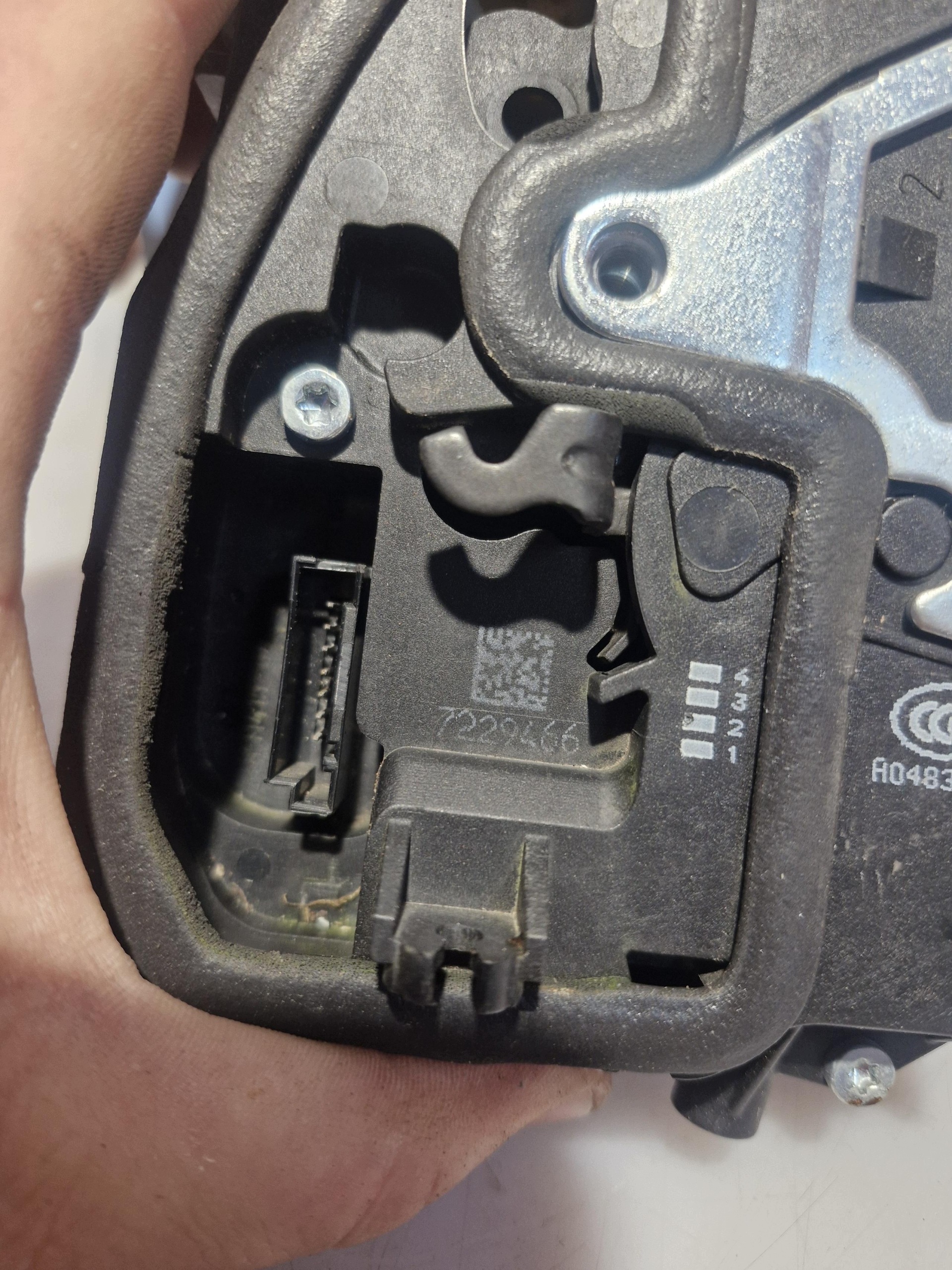 7229466 BMW E87 E90 E91 schloß tür rechts vorne 7PIN