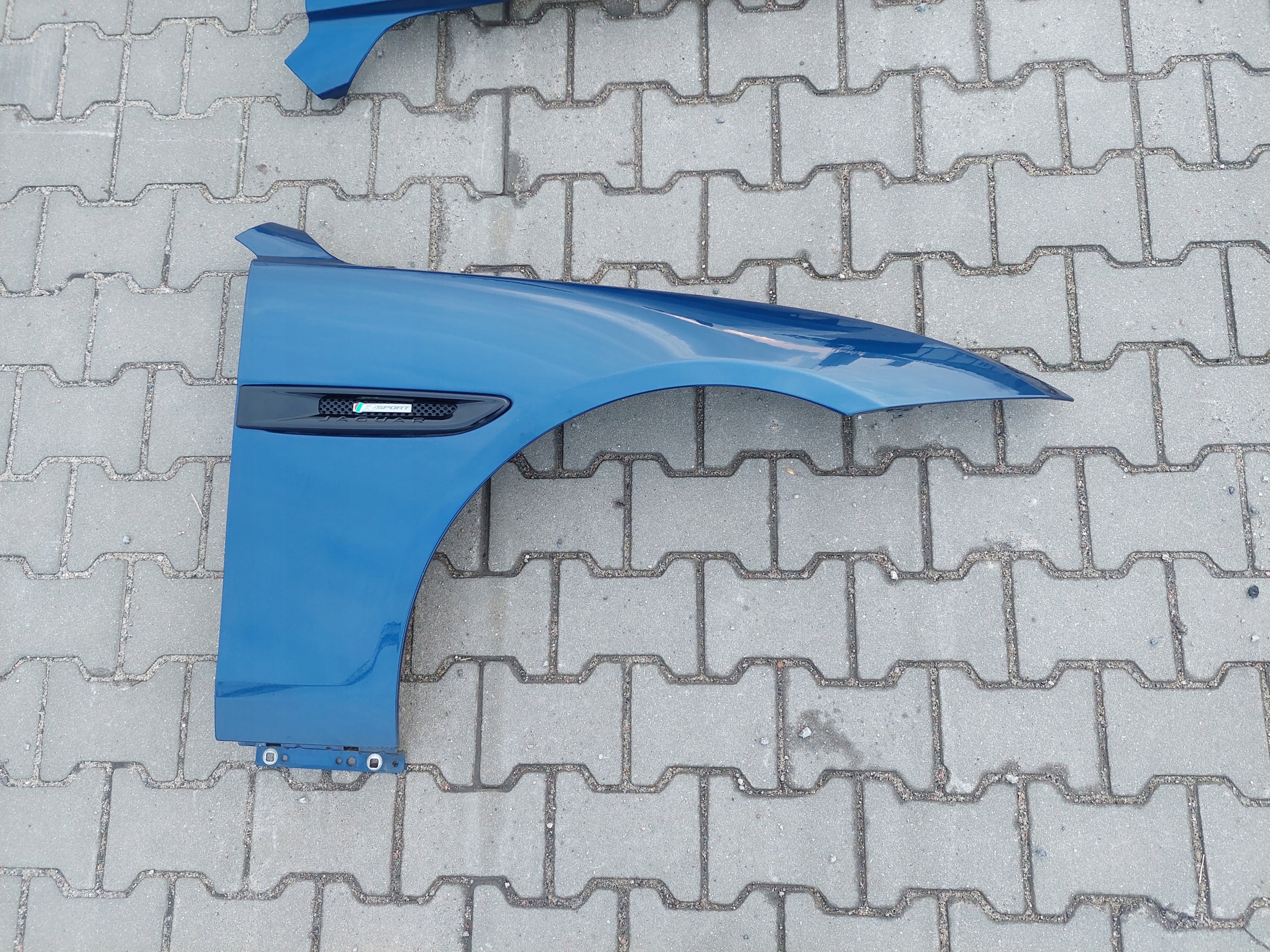 fender front front right R-SPORT JAGUAR XE X760 JAC