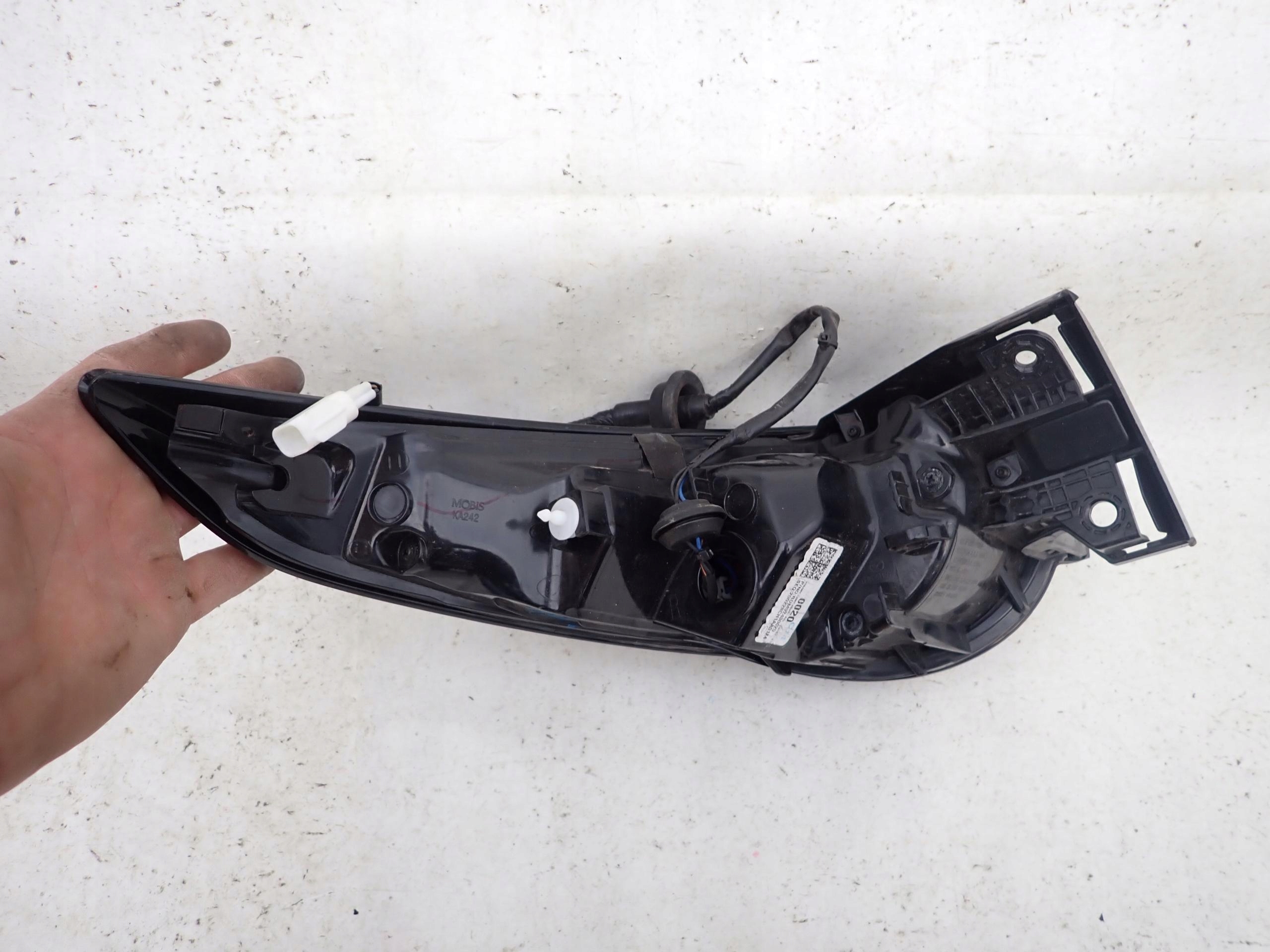 MAZDA CX-30 19- light right rear part rear