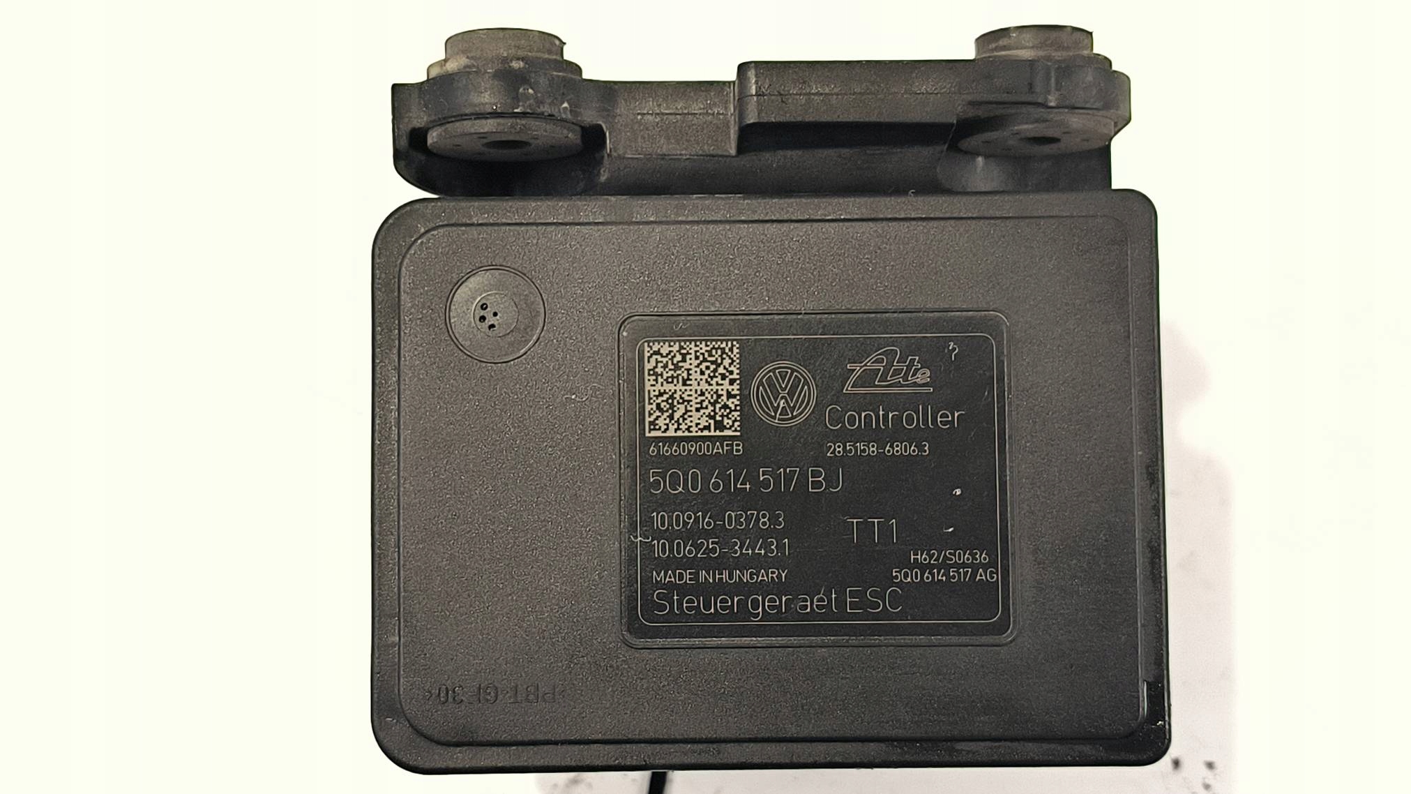 pump ABS brake 5Q0614517BJ VOLKSWAGEN PASSAT B8