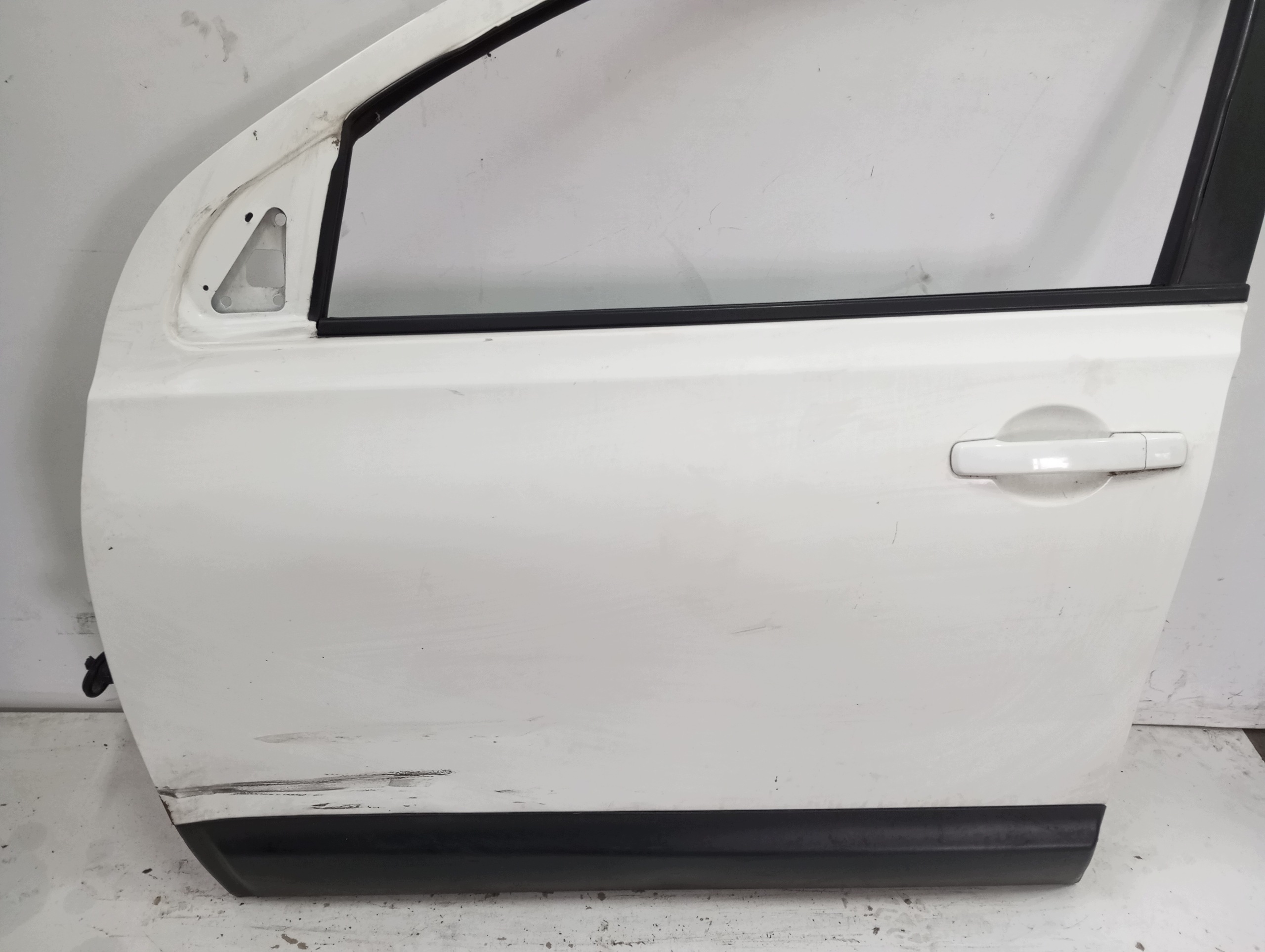 door left front NISSAN QASHQAI and J10