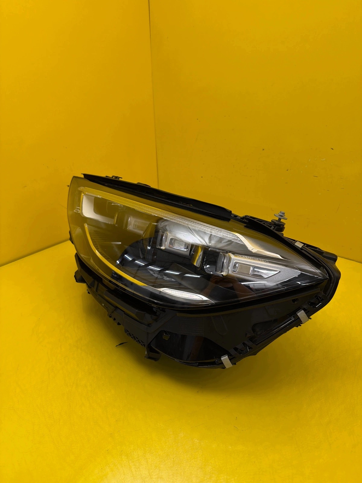 light left Mercedes S-Klasa W223 Multibeam A2239062502