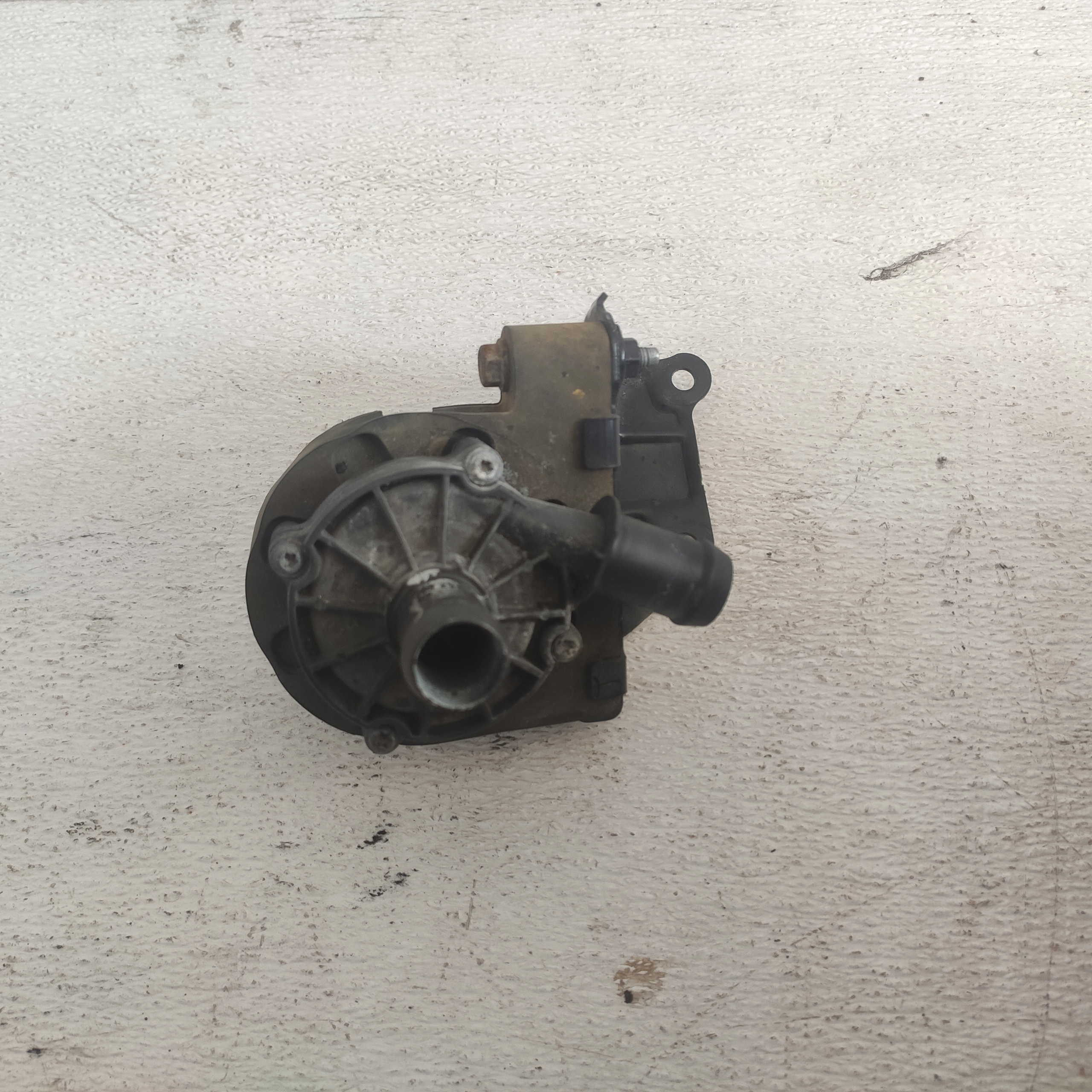 OPEL ASTRA K 2020 1.5D pumpa cirkulacije vode
