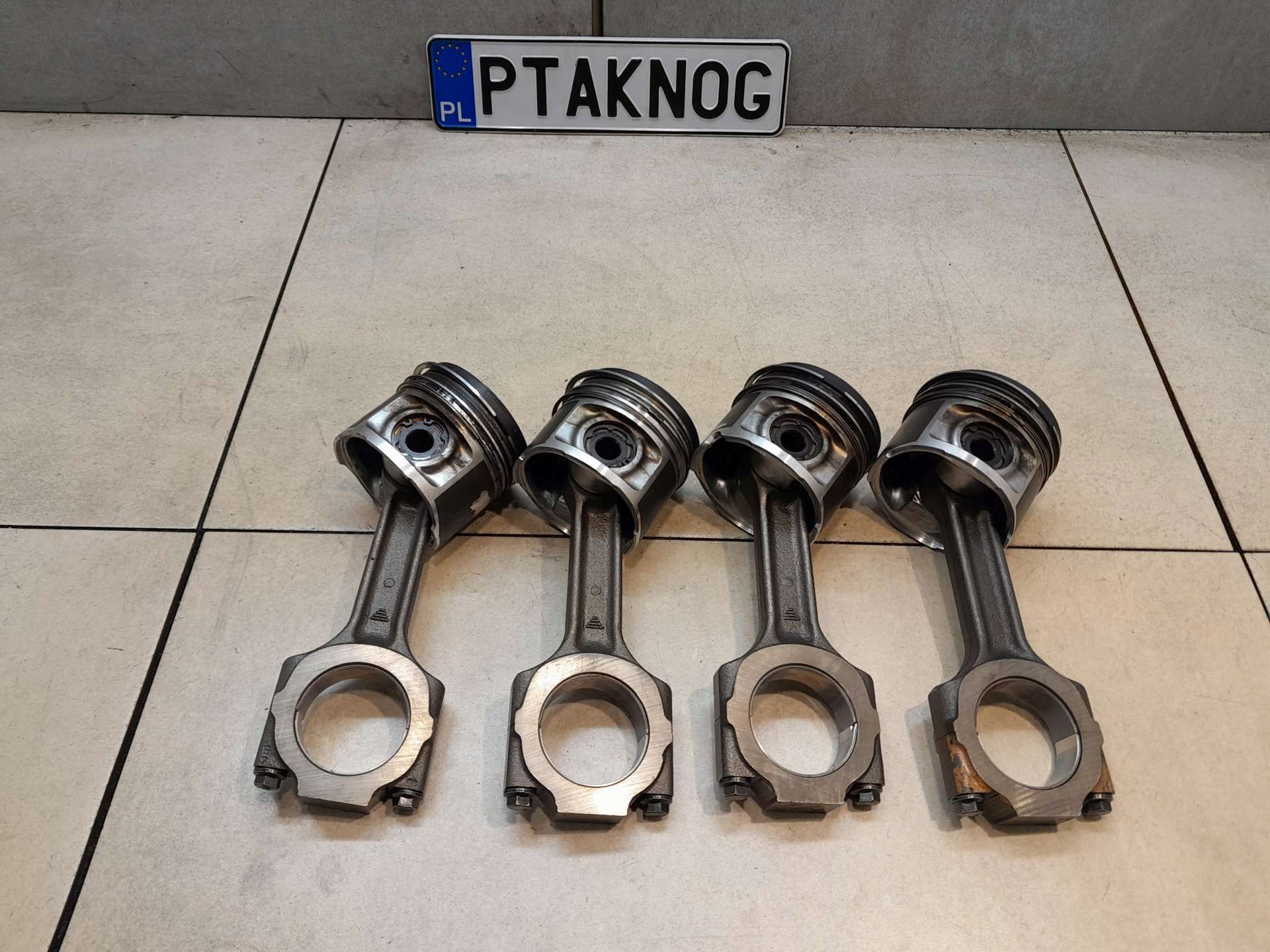 piston connecting rod FIAT STILO 1.9 JTD 09.42