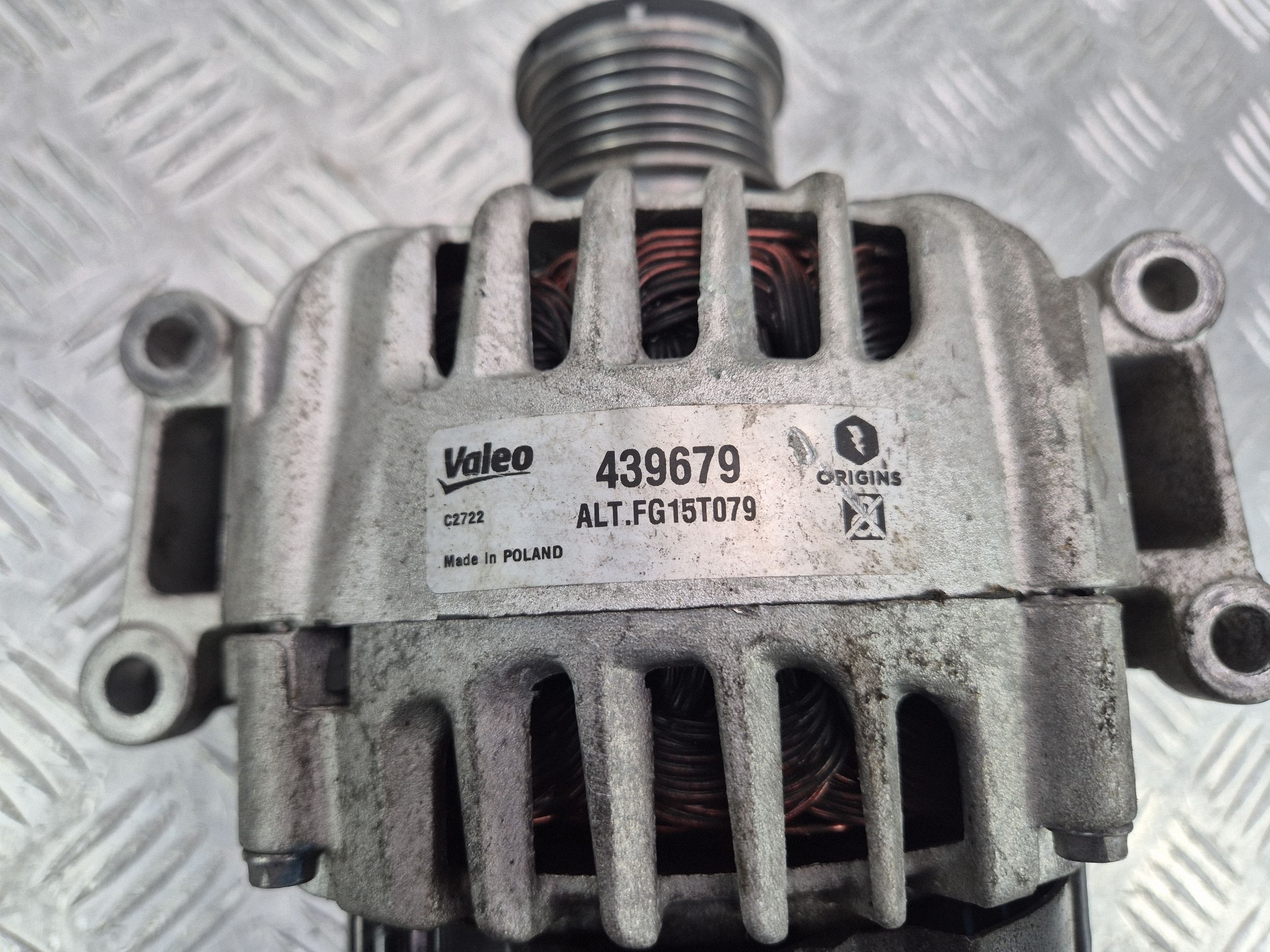 Mercedes 271860 E200 CGI W212 1.8 Alternator A0009067902