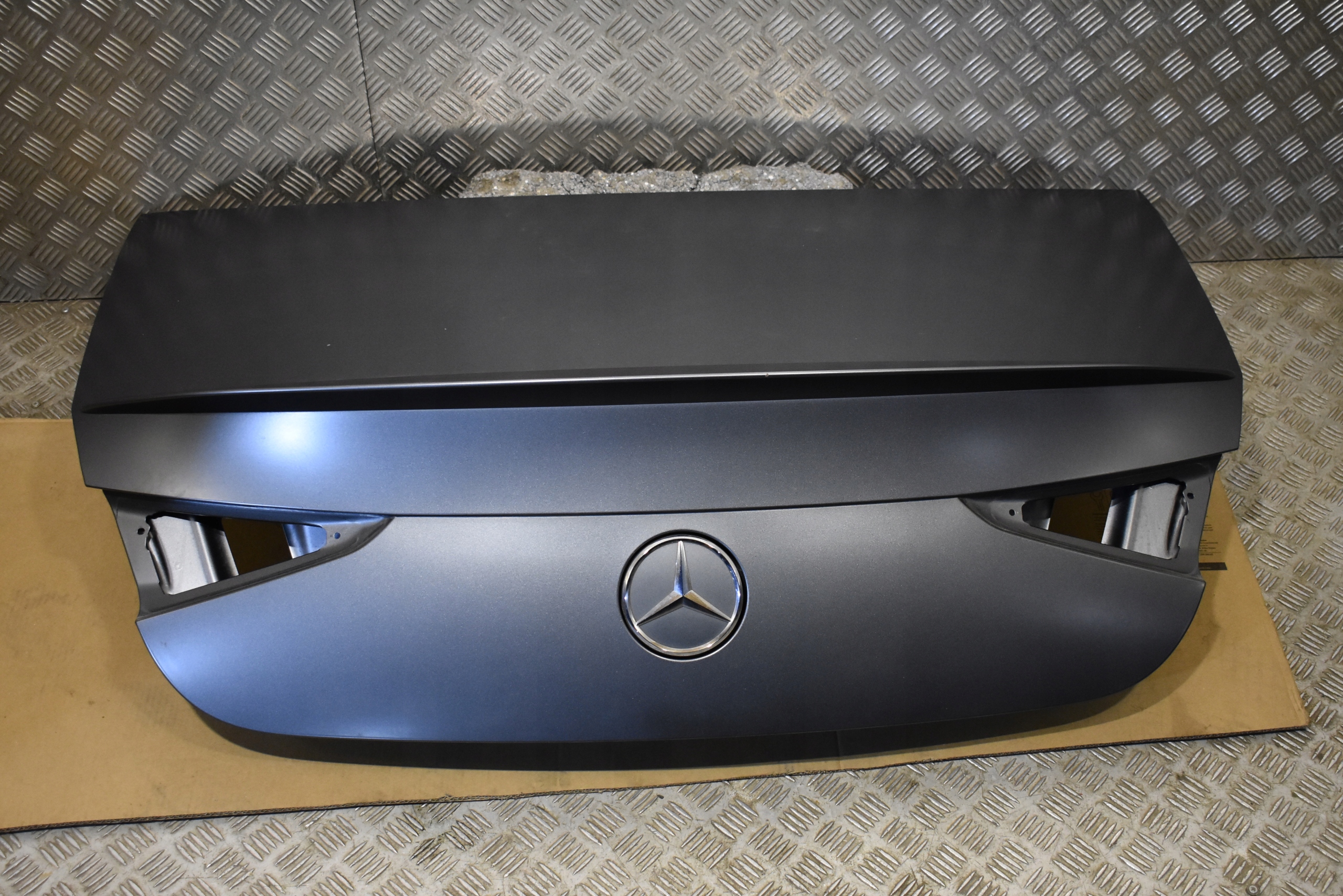 IDEALNA cover boot doors MERCEDES CLS W257 colour: 297 1