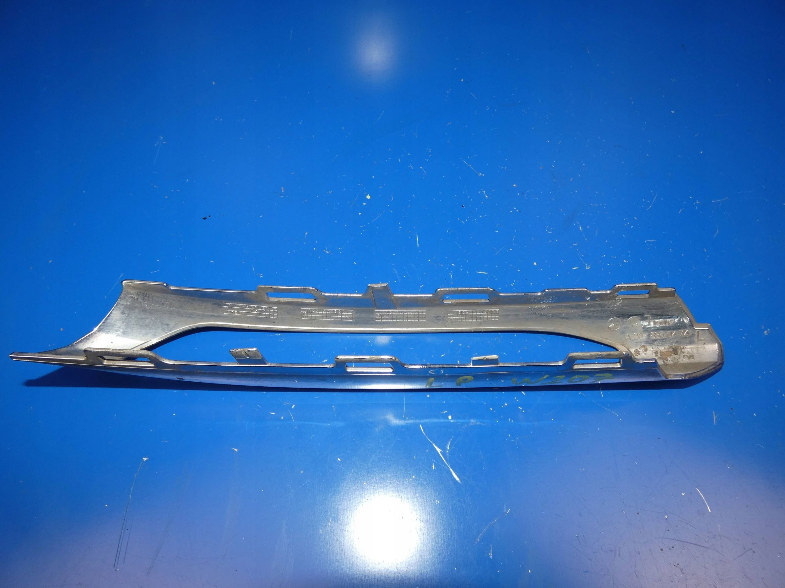 MERCEDES E KLASA W207 CHROM moulding frame of a bumper left front