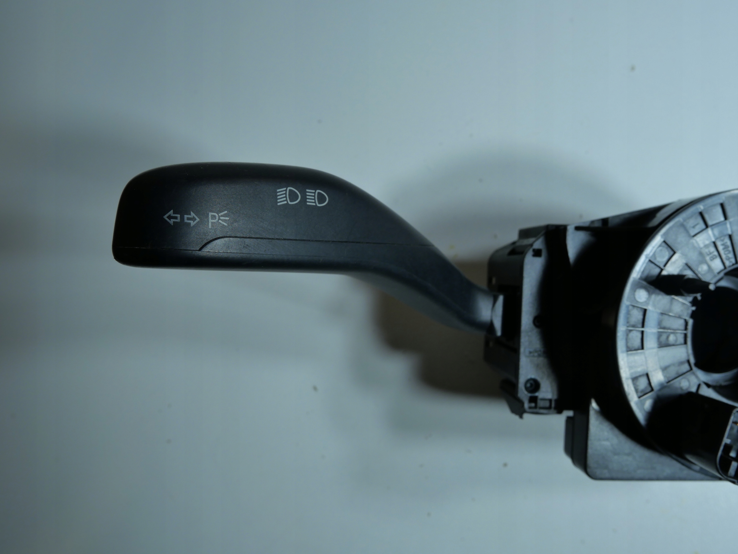 steering wheel levers and controls ring VW T5 7H0