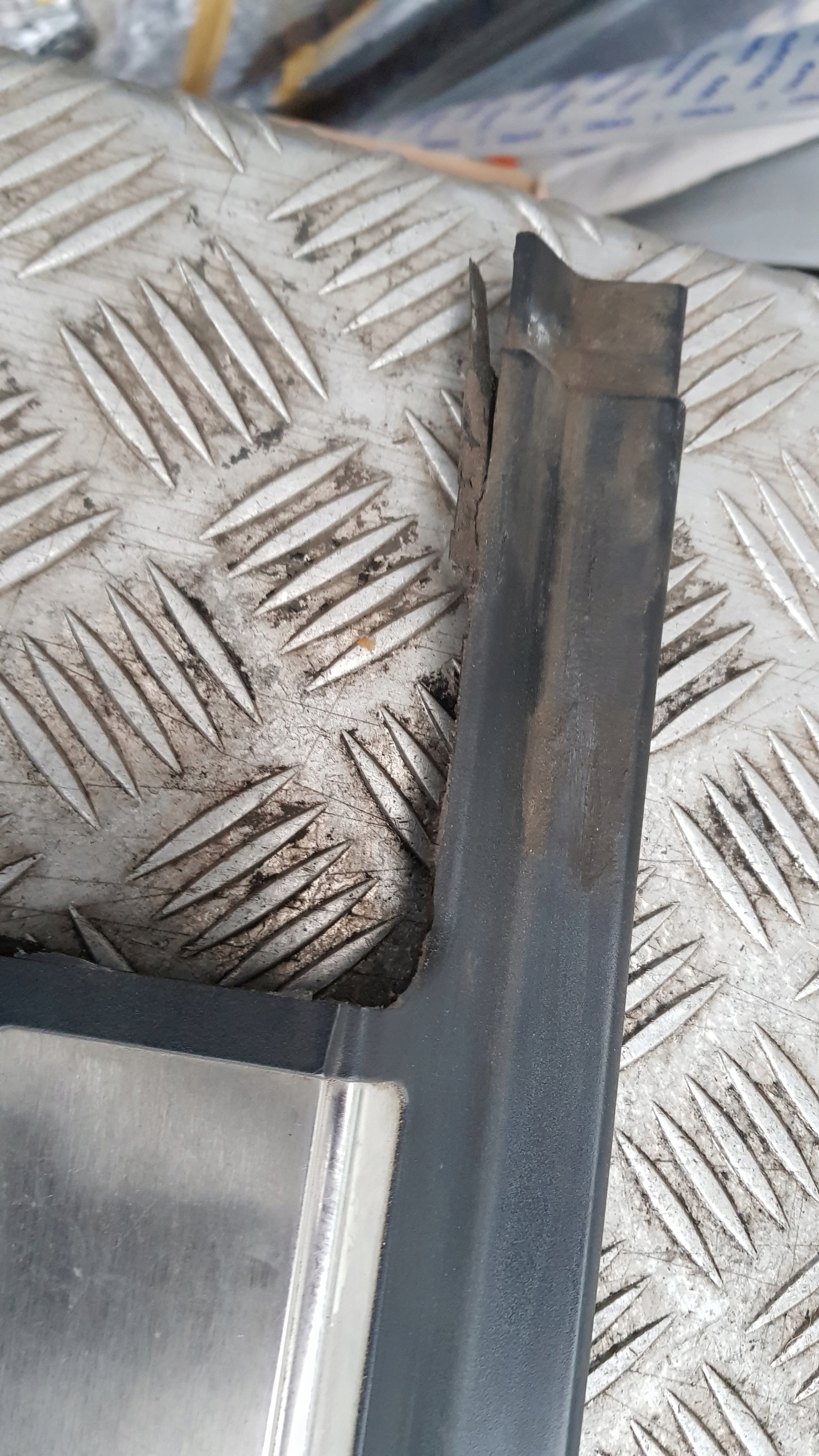 MERCEDES W220 moulding threshold right left rear part a2206802835