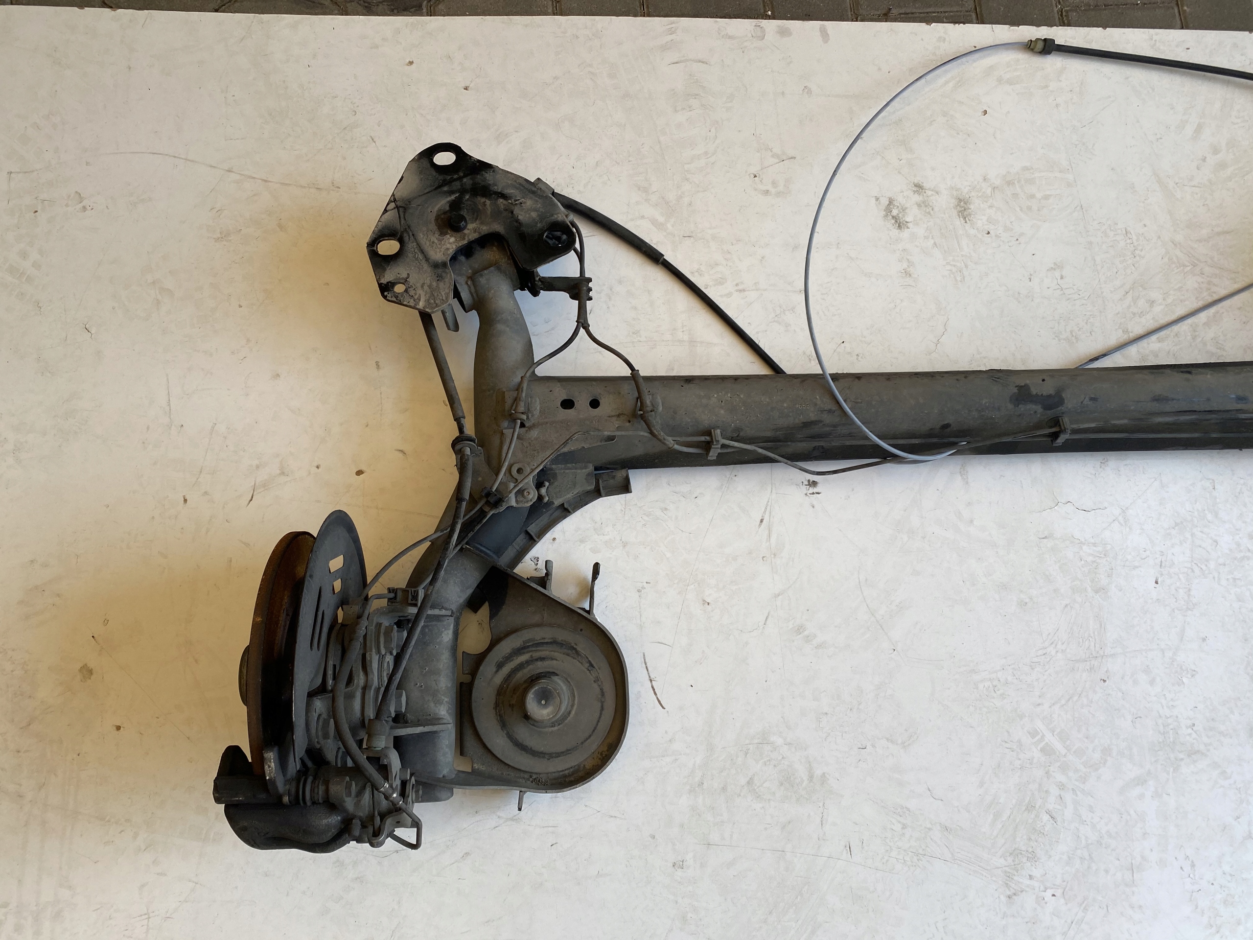 RENAULT KANGOO III REAR AXIS SUSUSPENSION SIDER REAR PART
