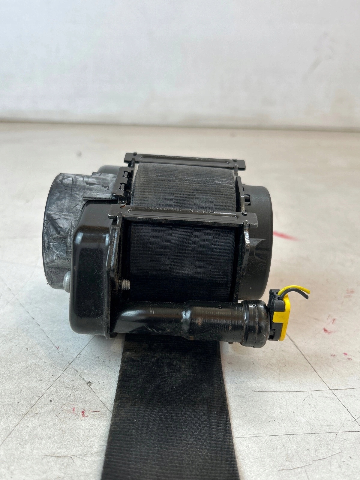 tension belt safety front front left Volkswagen New Beetle 5C