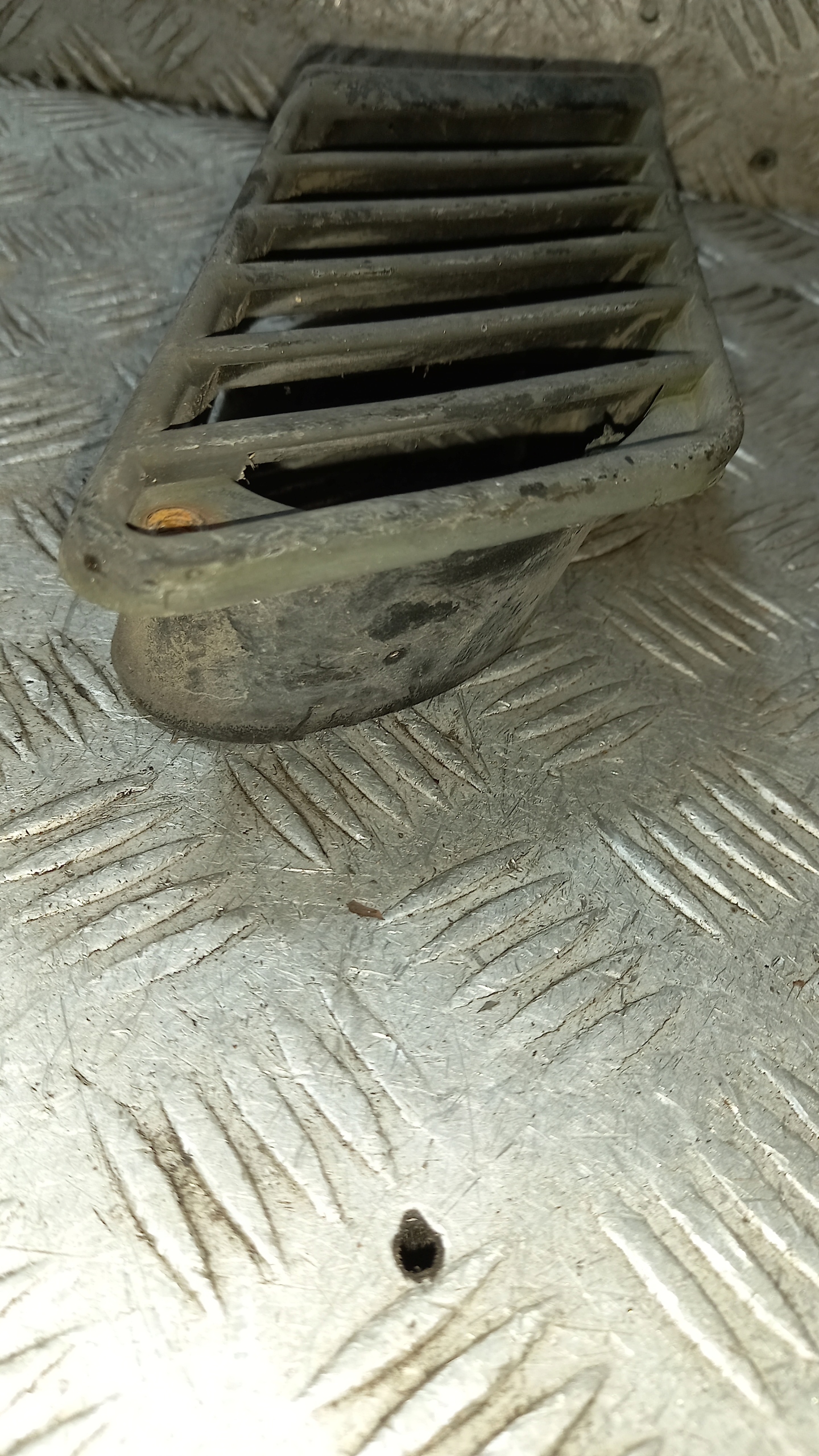 intake air left FIAT 126 P