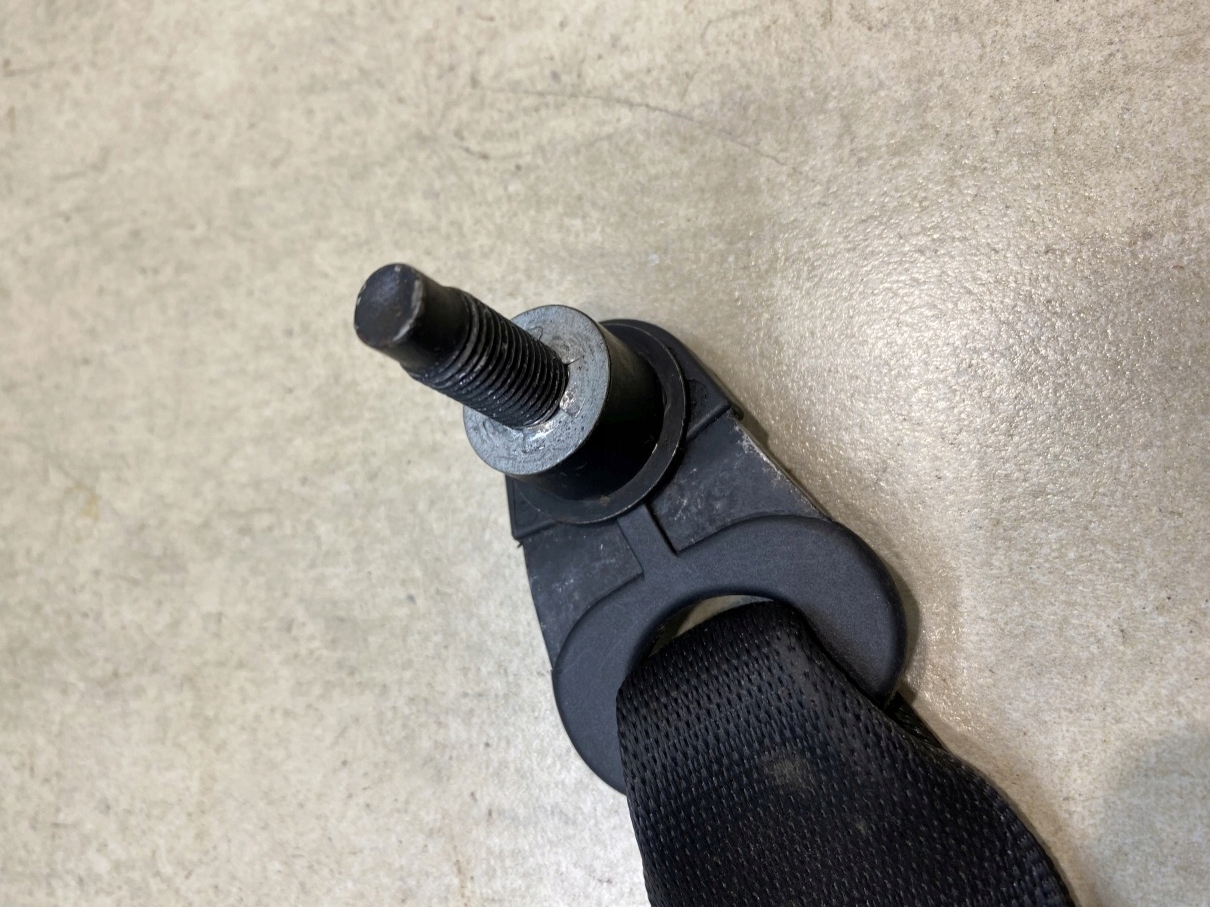 tension belt safety right front MERCEDES W169