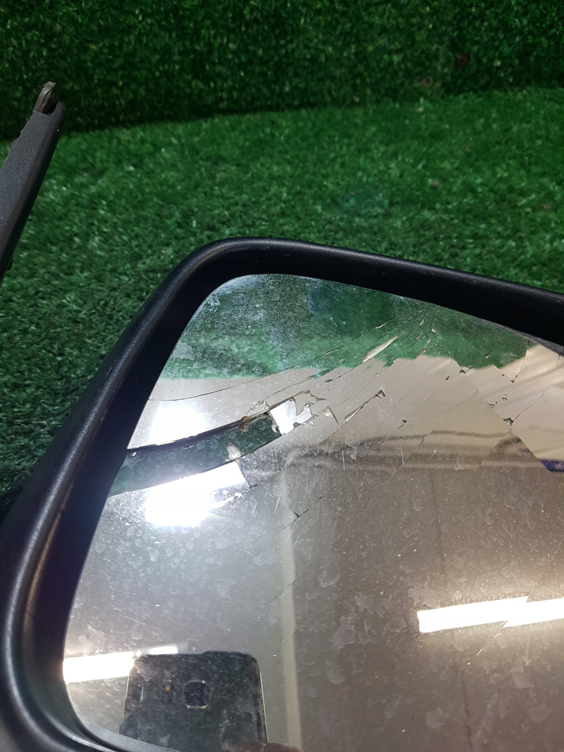 mirror right NISSAN TERRANO 2 020066 010050