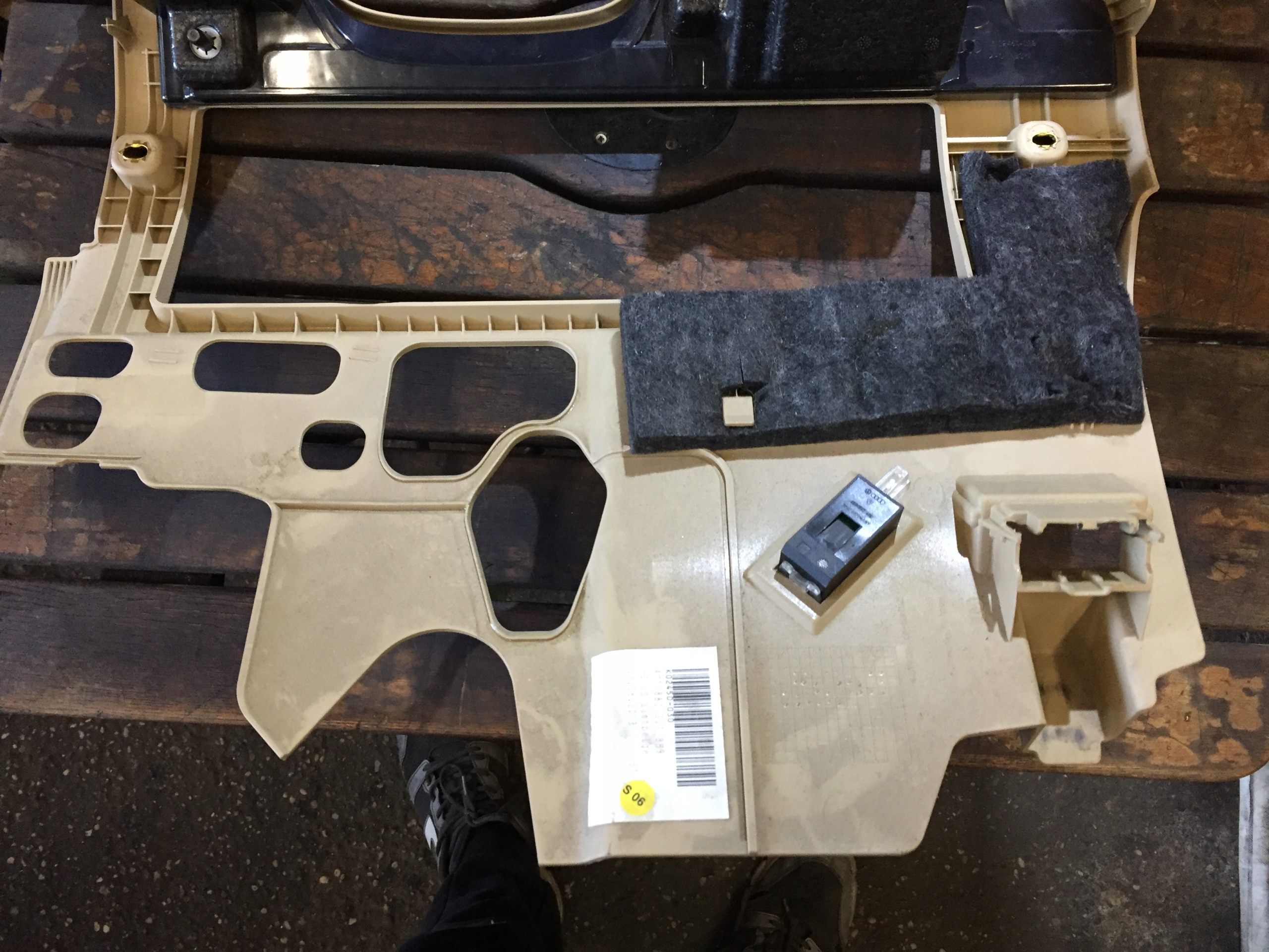 AUDI A6 C7 Blende Abdeckung unter Lenkrad 4G1880301