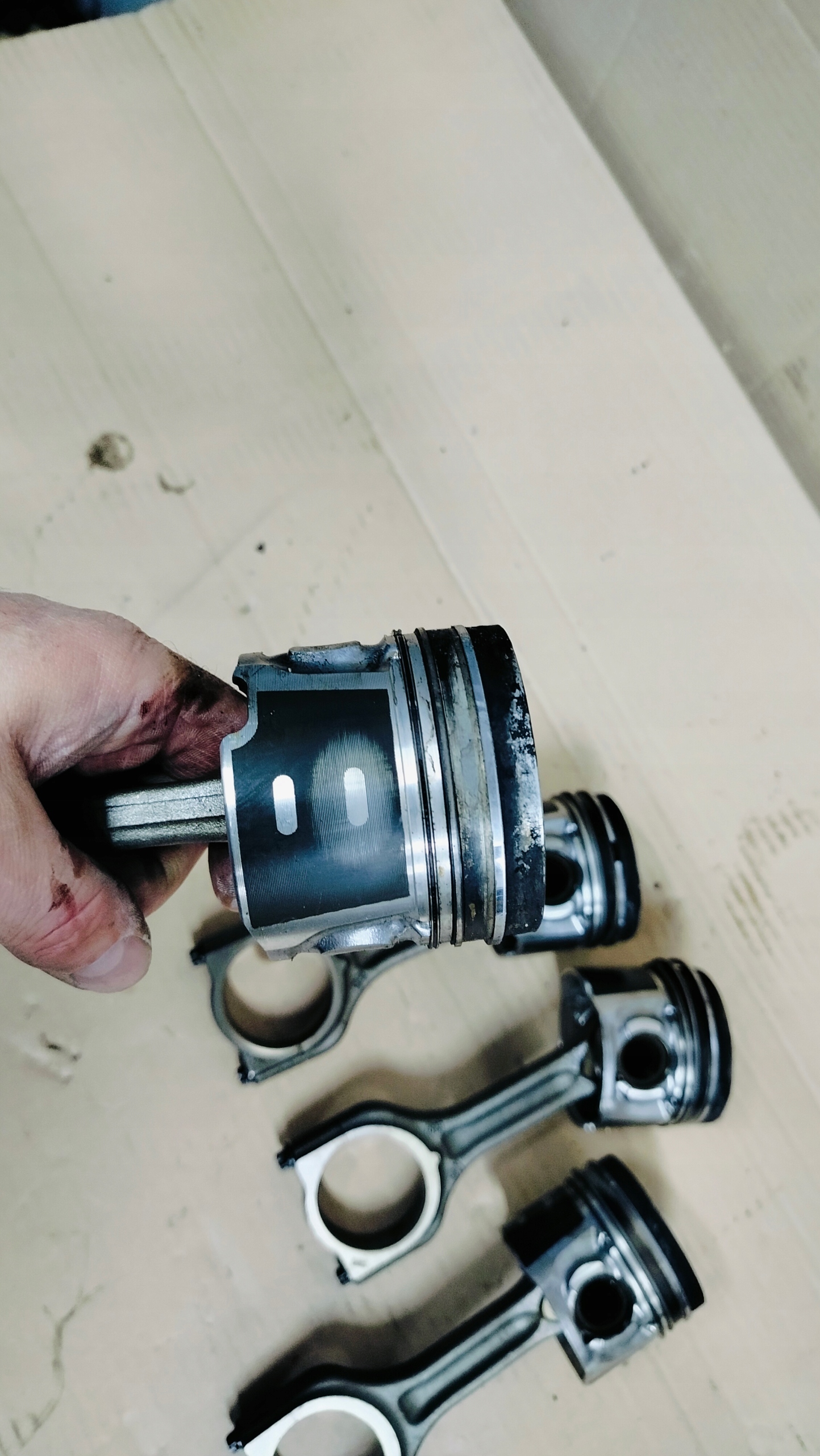 Ford Focus MK3 III C MAX MK2 1.6 Tdci 115KM T1DB piston connecting rod