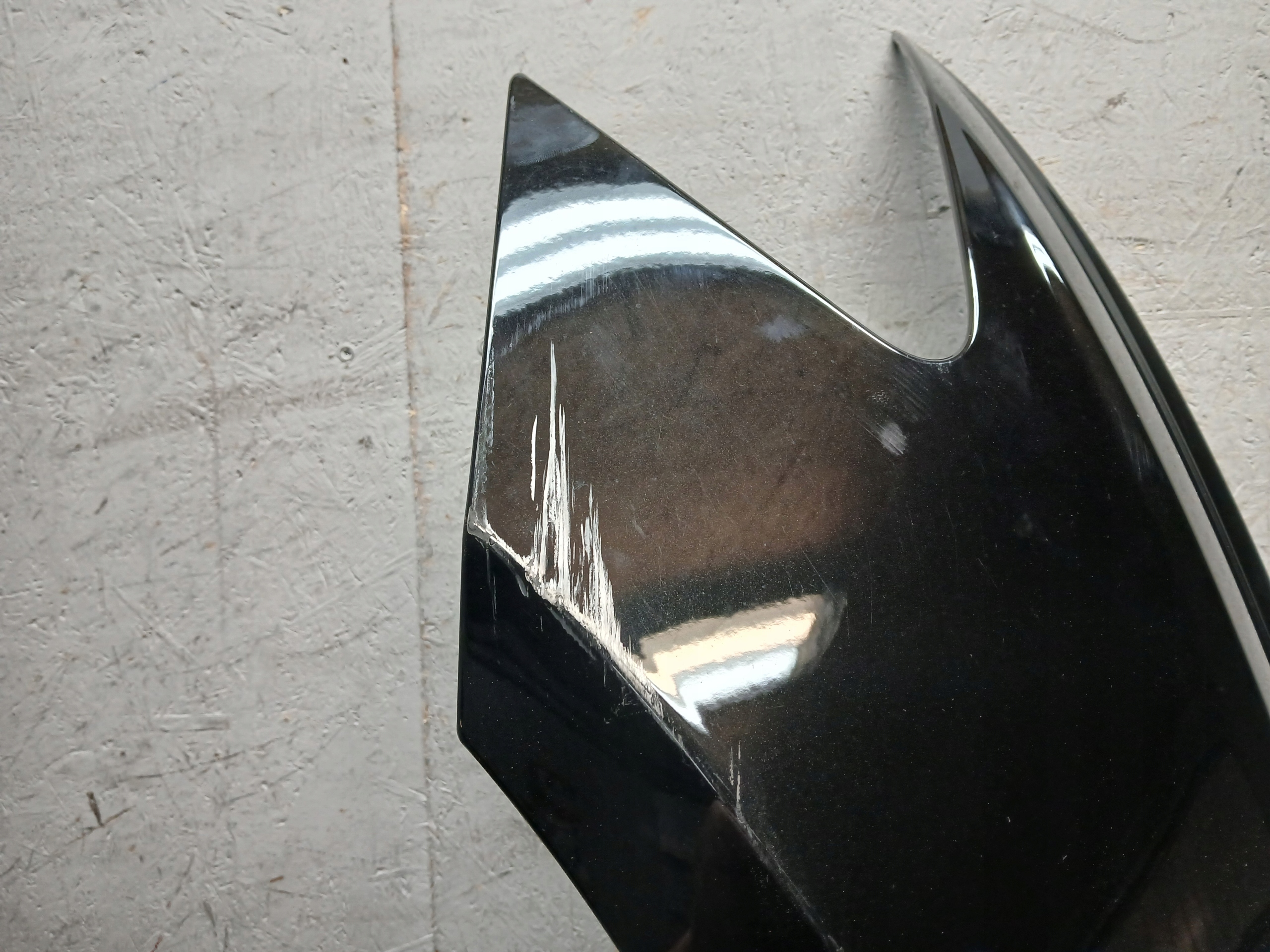 fender front left AUDI A6 C8 4K