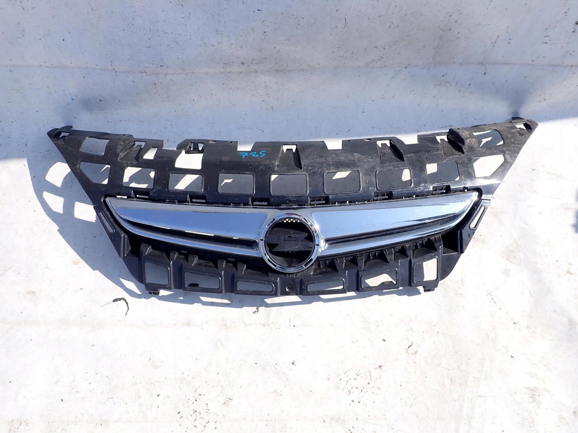 OPEL ASTRA IV 4 J GTC 12-15 Grill Grill