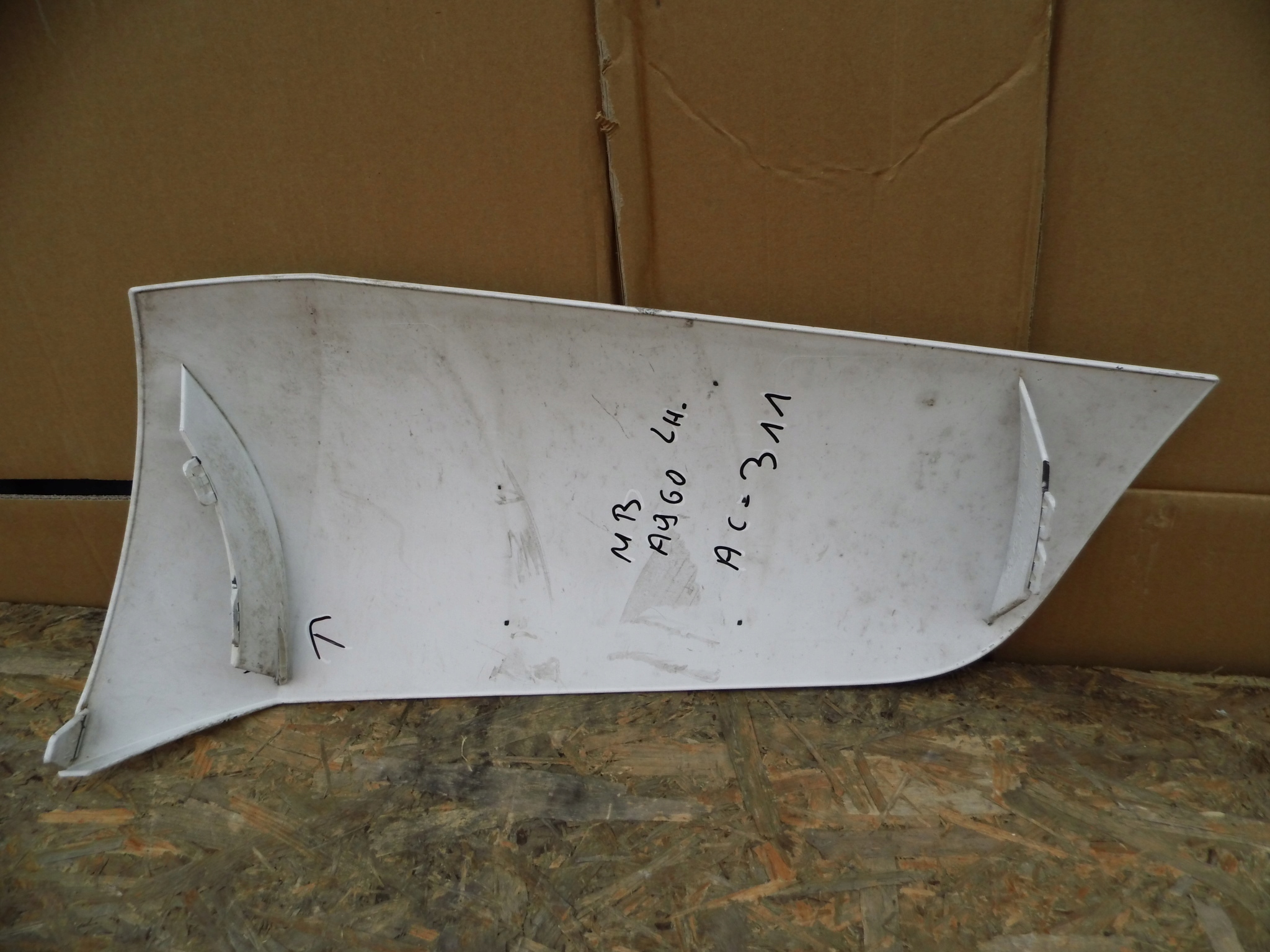 Mercedes Actros MP4 cover corner cabs left front
