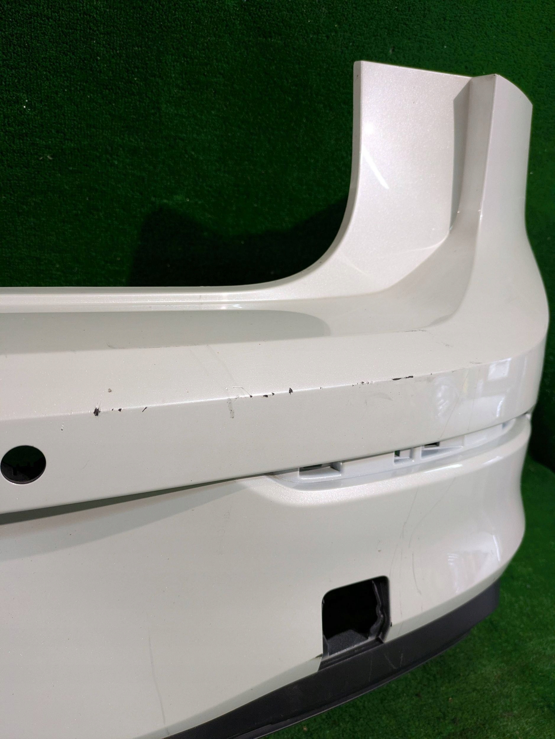 Pare choc Arrière Arrière VW GOLF VII HB