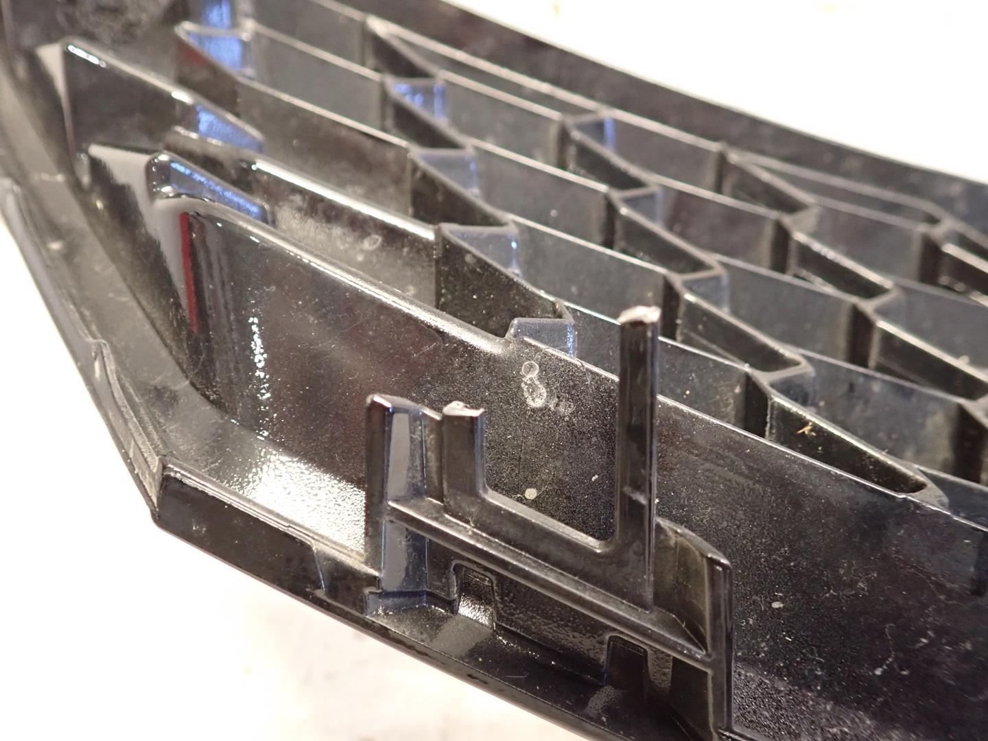 Grill NISSAN PULSAR 2014- 62310-3ZL0A