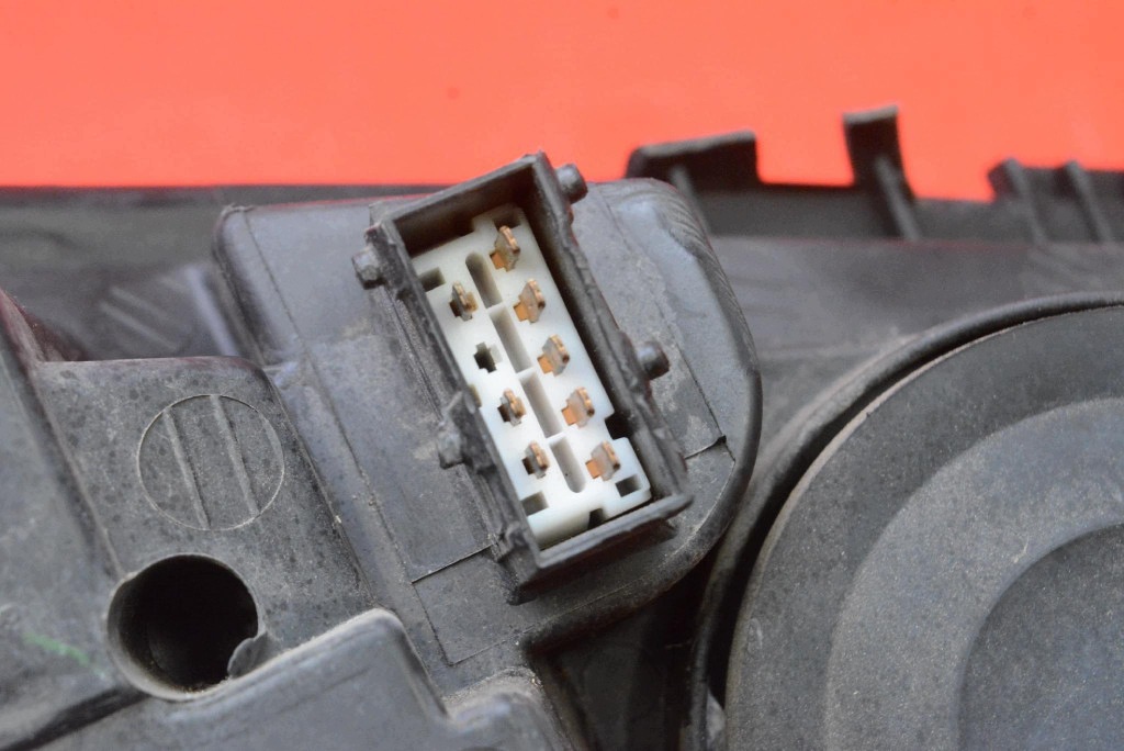 REFLEKTOR left light front lens EU PEUGEOT 307 1 and LIFT 05-08
